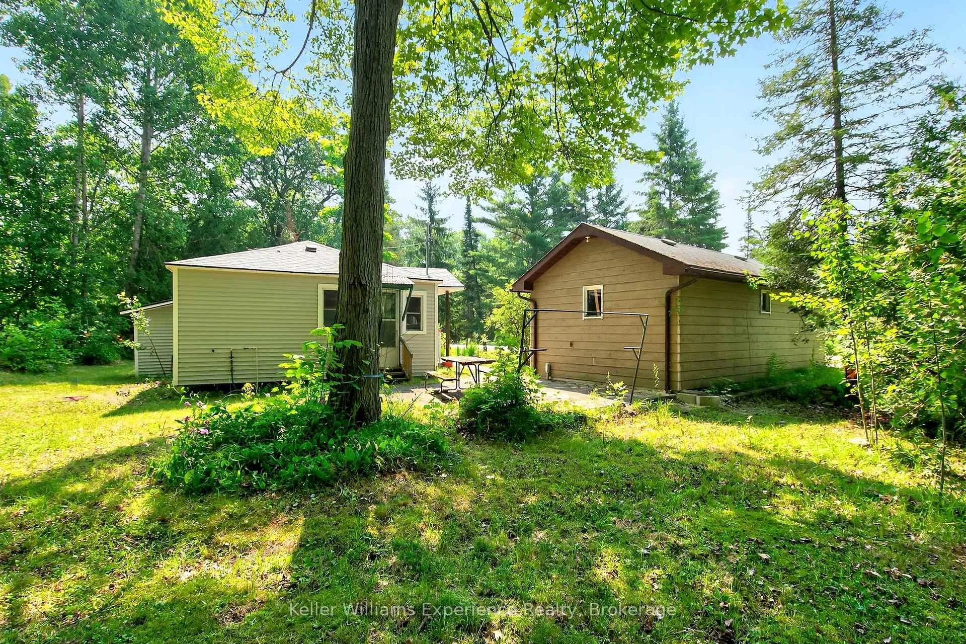 Photo 25 of 180&184 Silver Birch Crescent, Tay, Port McNicoll — HOMEH