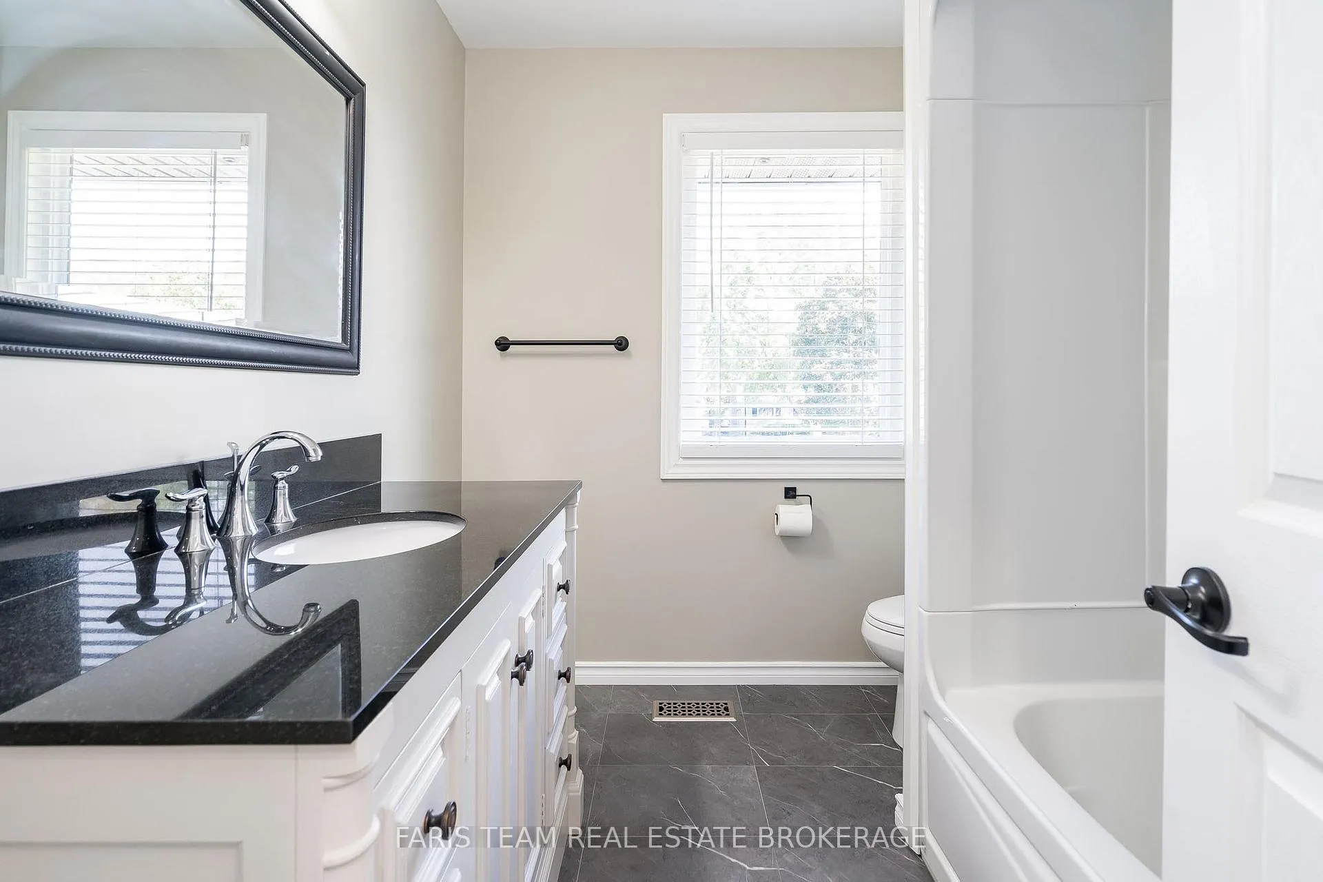 Photo 13 of 76 Marshall Street, Barrie, Allandale Heights — HOMEH
