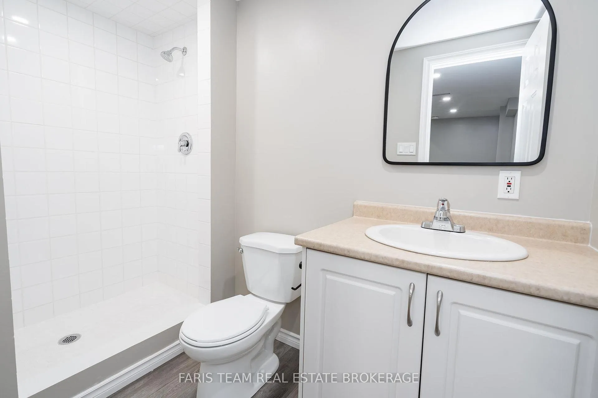 Photo 19 of 76 Marshall Street, Barrie, Allandale Heights — HOMEH