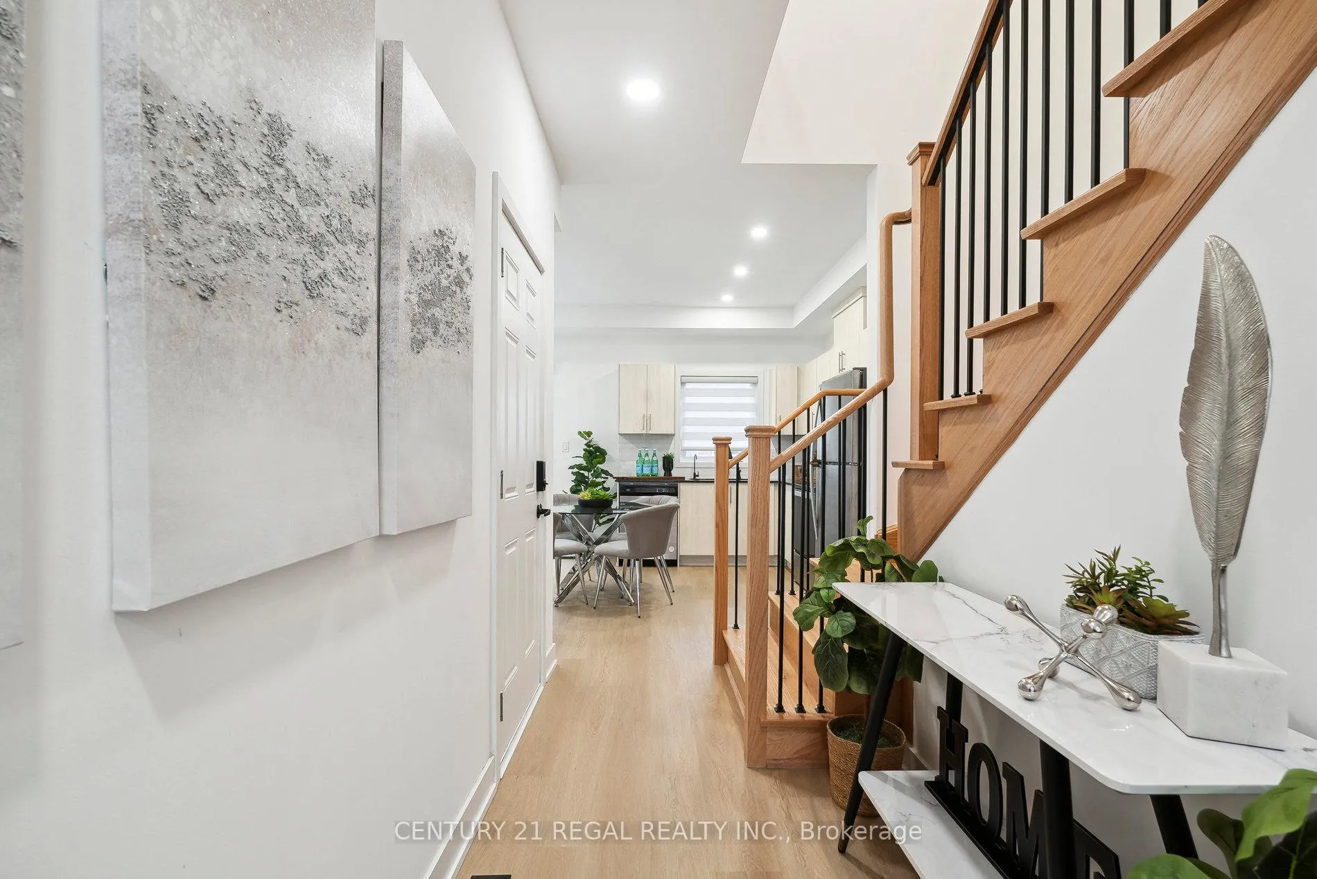Photo 4 of 24 Wheatfield Road, Barrie, Rural Barrie Southeast — HOMEH