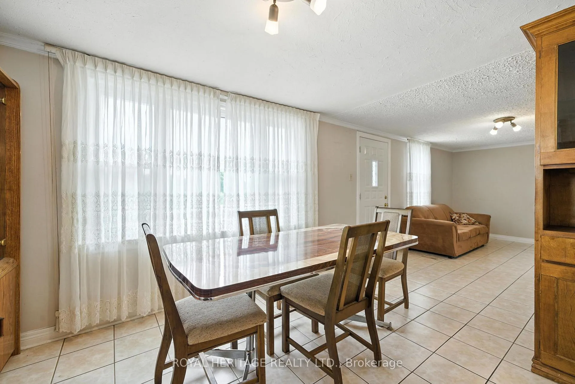 Photo 15 of 1595 Taunton Road, Clarington, Rural Clarington — HOMEH