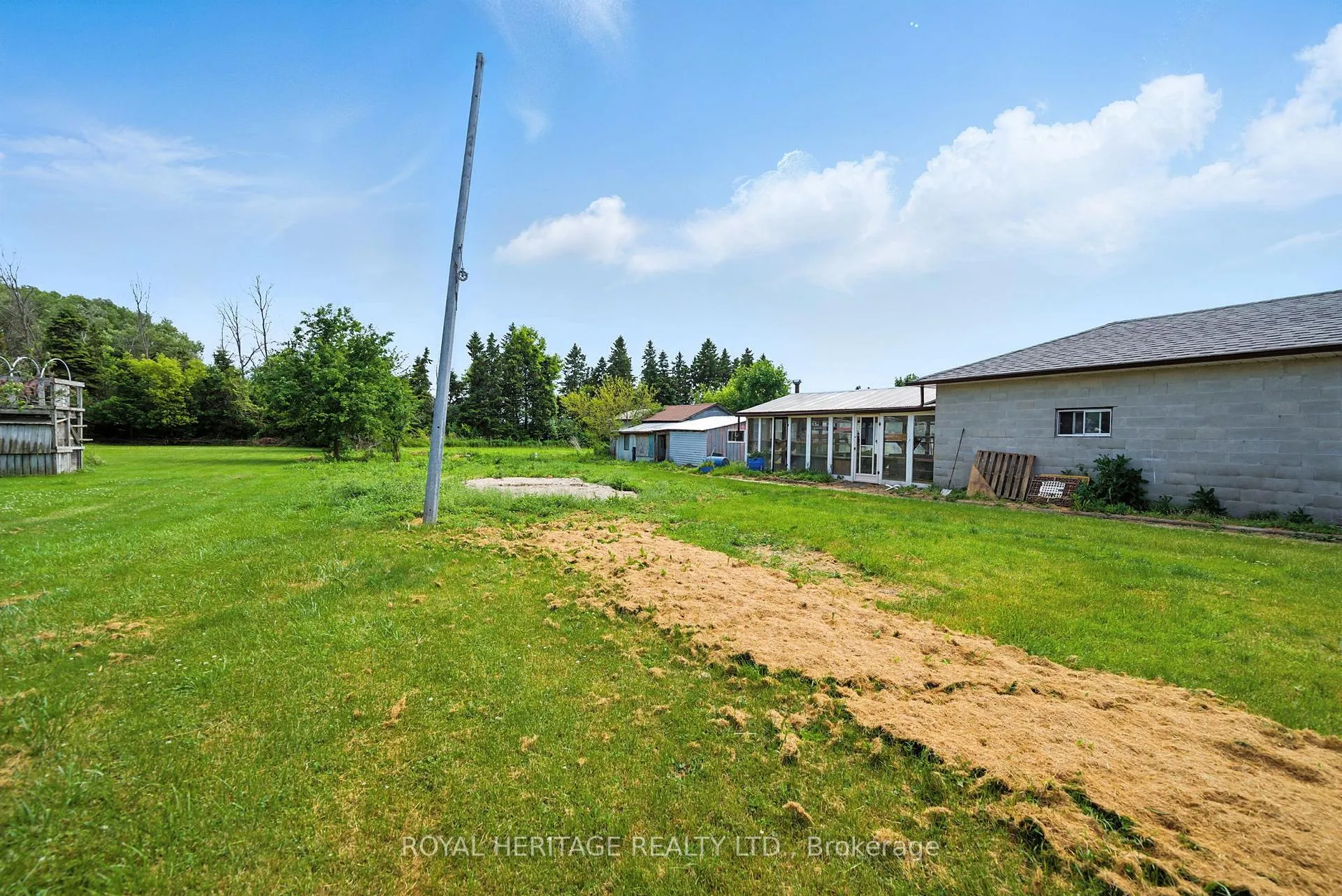 Photo 30 of 1595 Taunton Road, Clarington, Rural Clarington — HOMEH