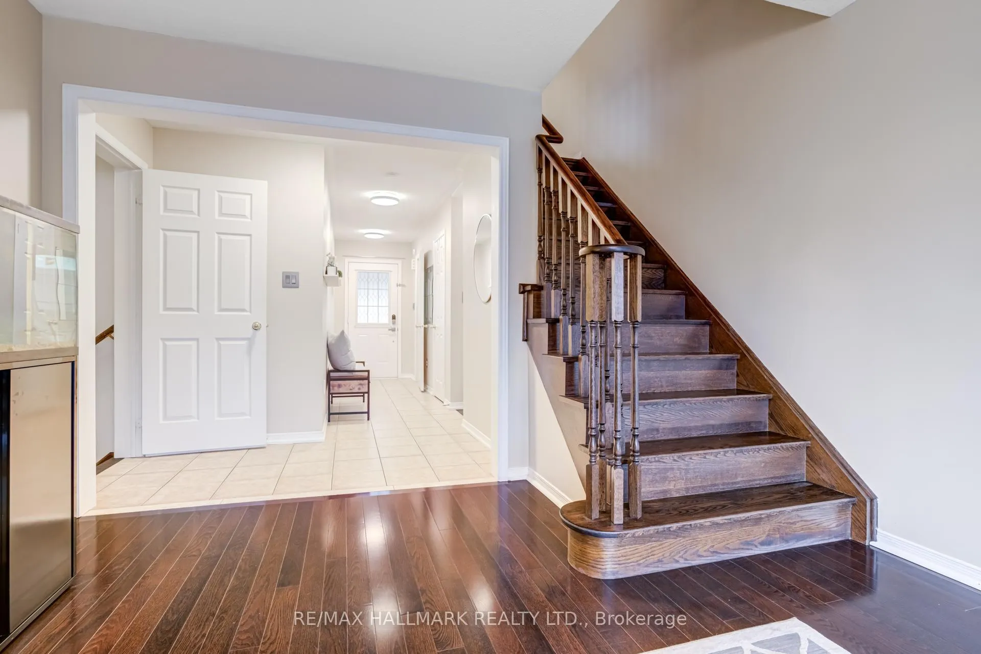 Photo 7 of 187 Hawkview Boulevard, Vaughan, Vellore Village — HOMEH