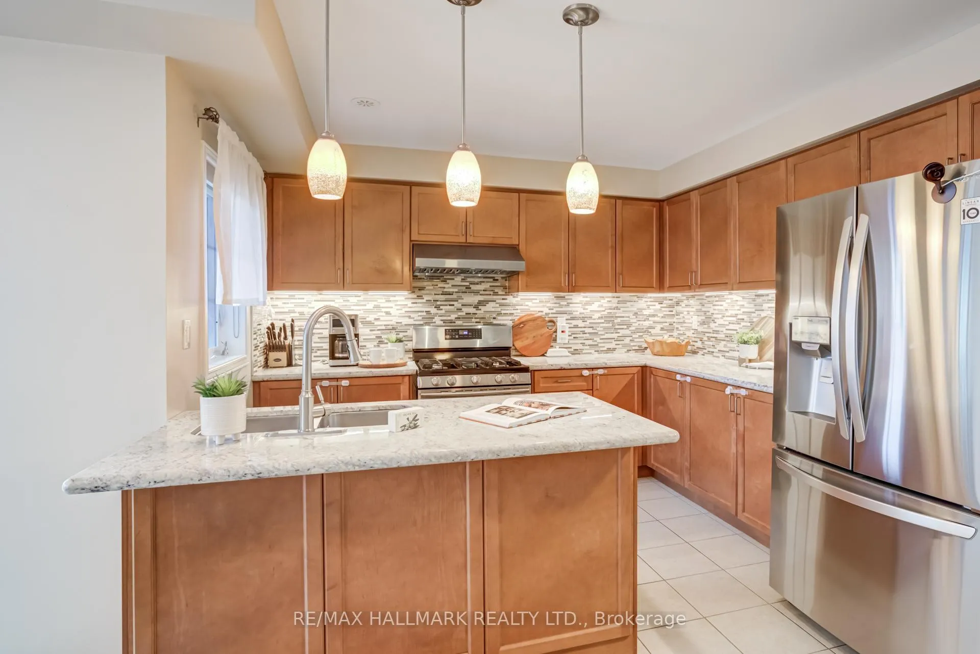 Photo 19 of 187 Hawkview Boulevard, Vaughan, Vellore Village — HOMEH