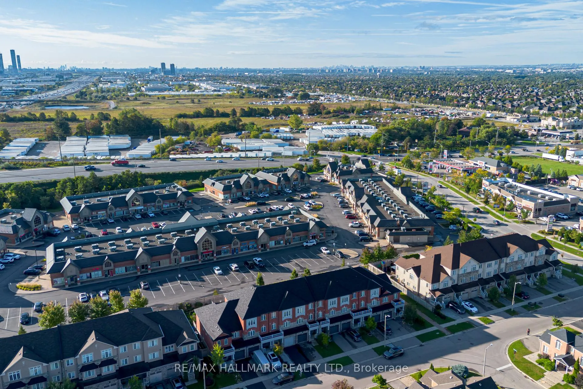 Photo 48 of 187 Hawkview Boulevard, Vaughan, Vellore Village — HOMEH
