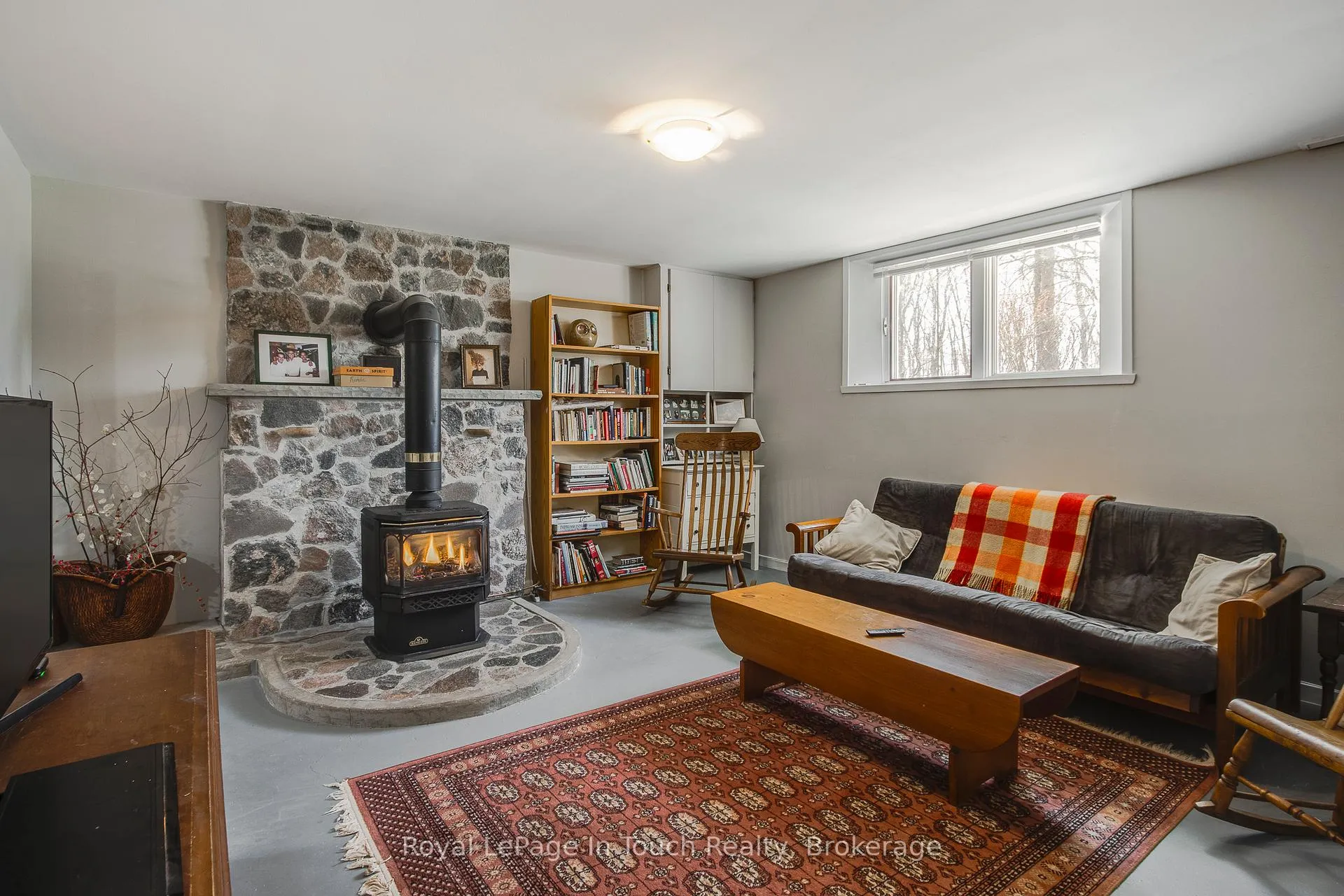 Photo 18 of 119 Silver Birch Drive, Tiny, Rural Tiny — HOMEH