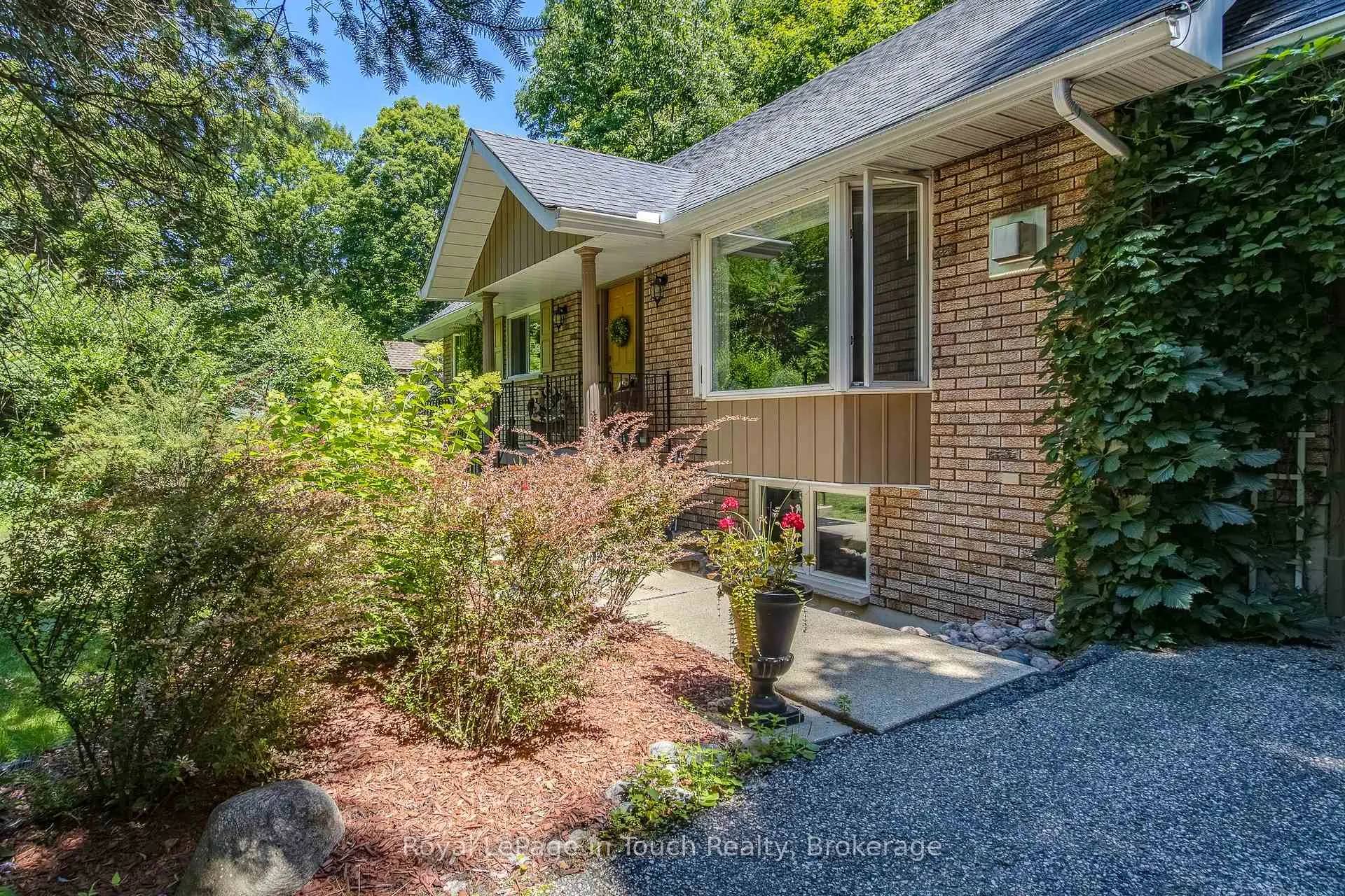 Photo 39 of 119 Silver Birch Drive, Tiny, Rural Tiny — HOMEH
