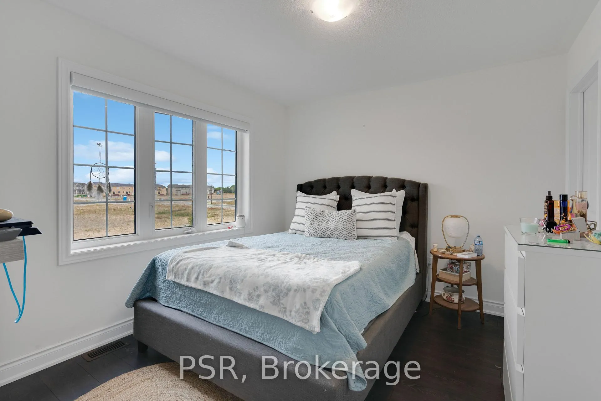 Photo 25 of 11 Stately Drive, Wasaga Beach — HOMEH