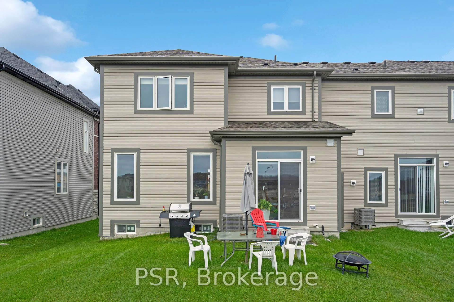 Photo 34 of 11 Stately Drive, Wasaga Beach — HOMEH