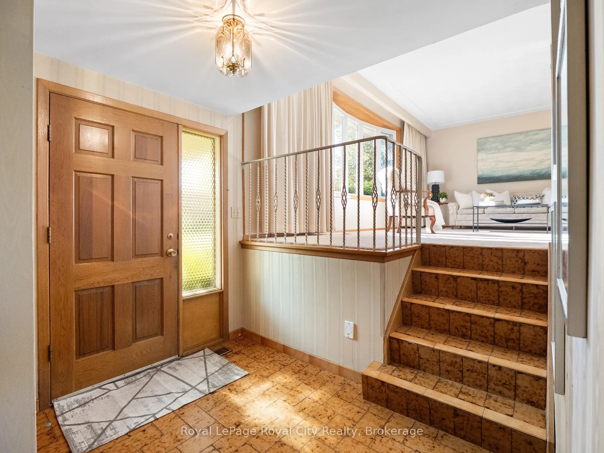 Photo 6 of 48 Glenbrook Drive, Guelph, Victoria North — HOMEH