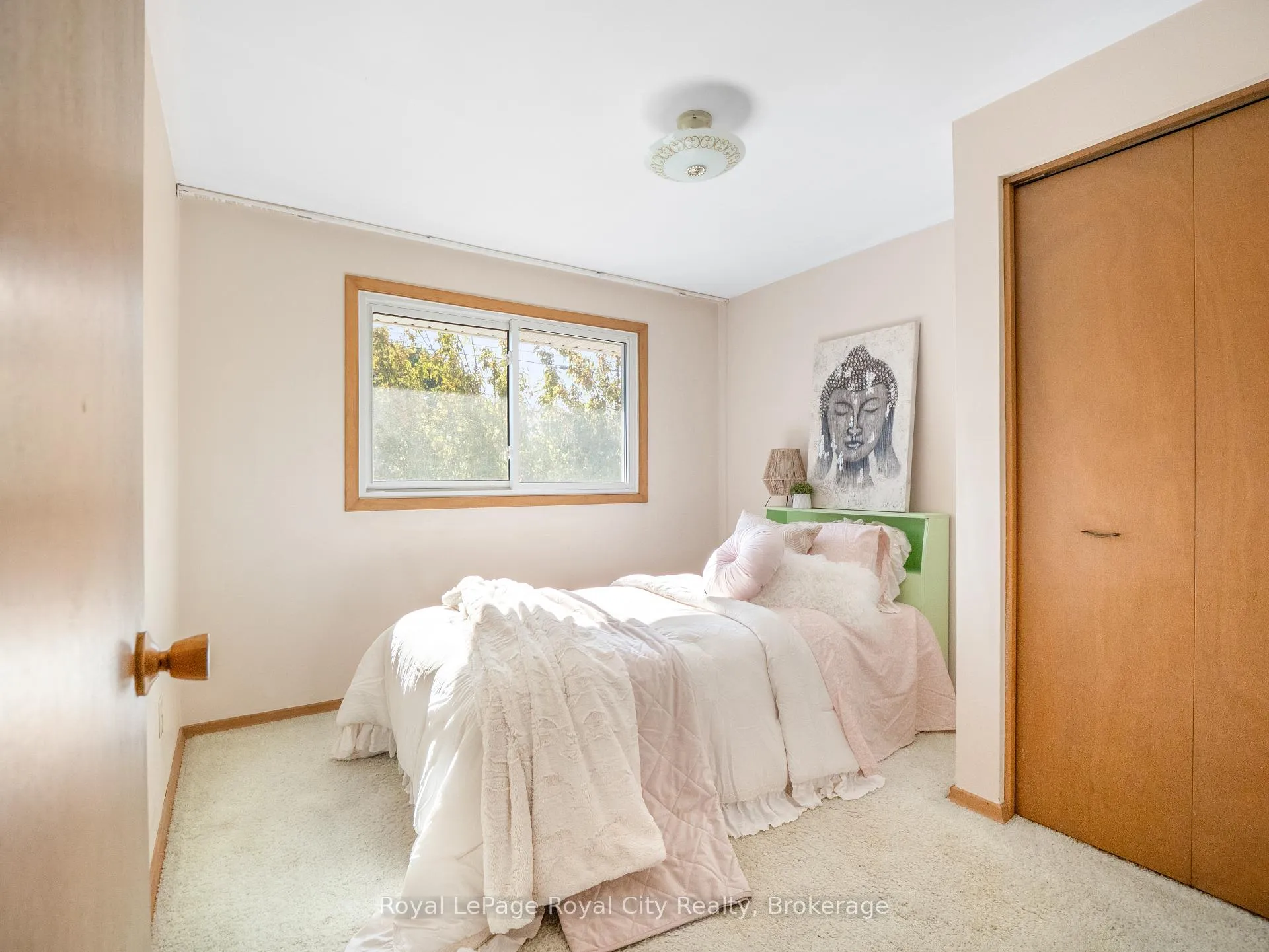 Photo 22 of 48 Glenbrook Drive, Guelph, Victoria North — HOMEH