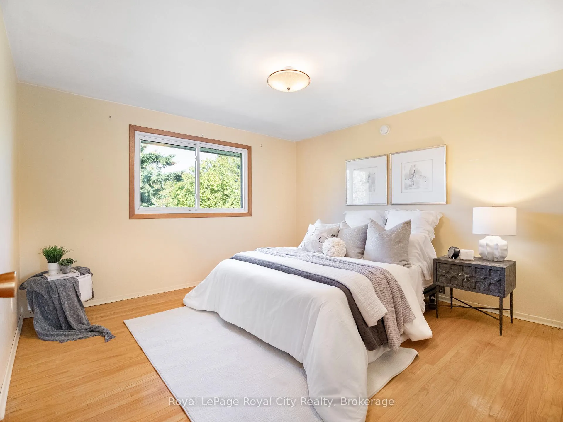 Photo 23 of 48 Glenbrook Drive, Guelph, Victoria North — HOMEH