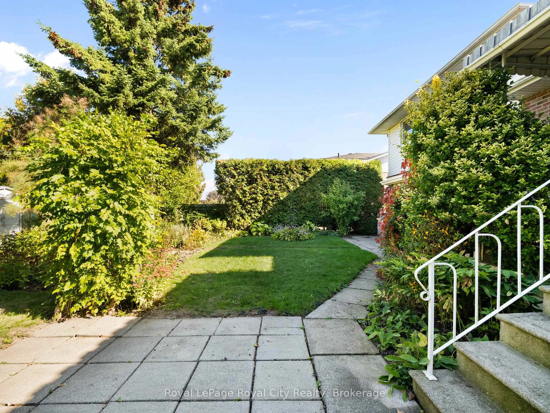 Photo 37 of 48 Glenbrook Drive, Guelph, Victoria North — HOMEH