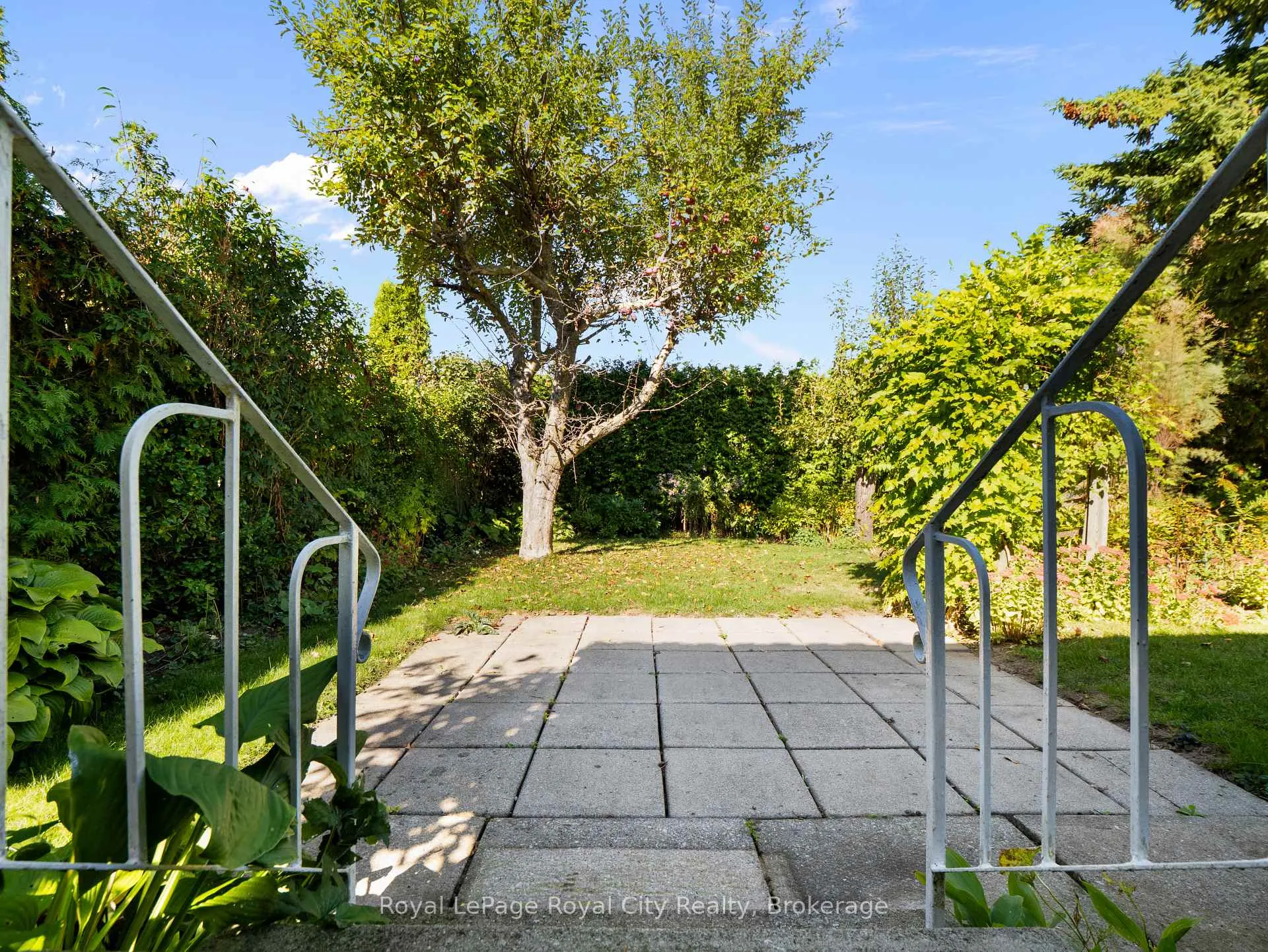 Photo 38 of 48 Glenbrook Drive, Guelph, Victoria North — HOMEH