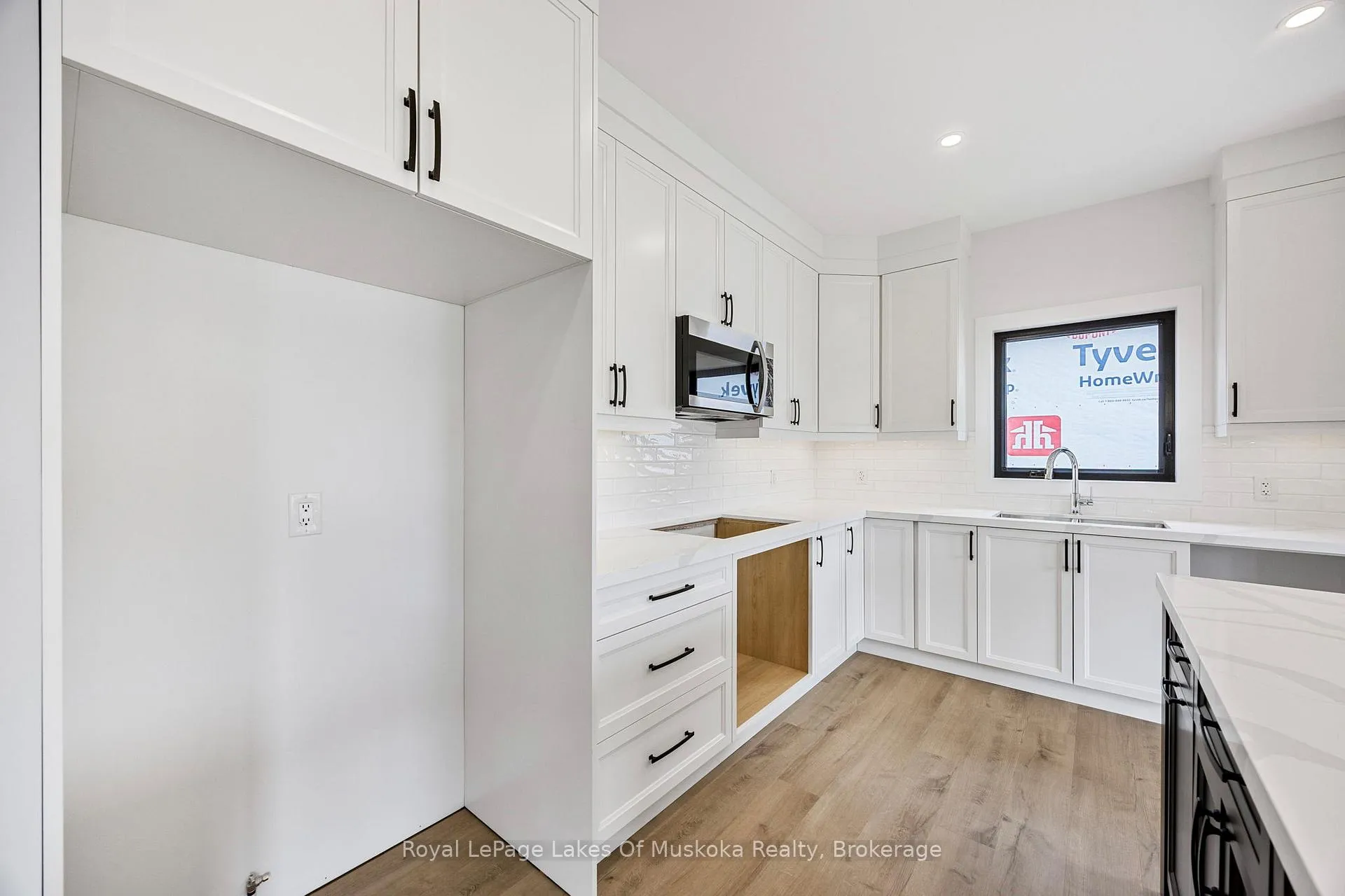 Photo 3 of 132 Brandon Avenue, Severn, Coldwater — HOMEH