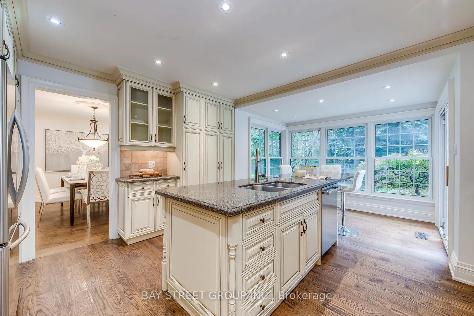 Photo 13 of 246 Beechfield Road, Oakville, Ford — HOMEH
