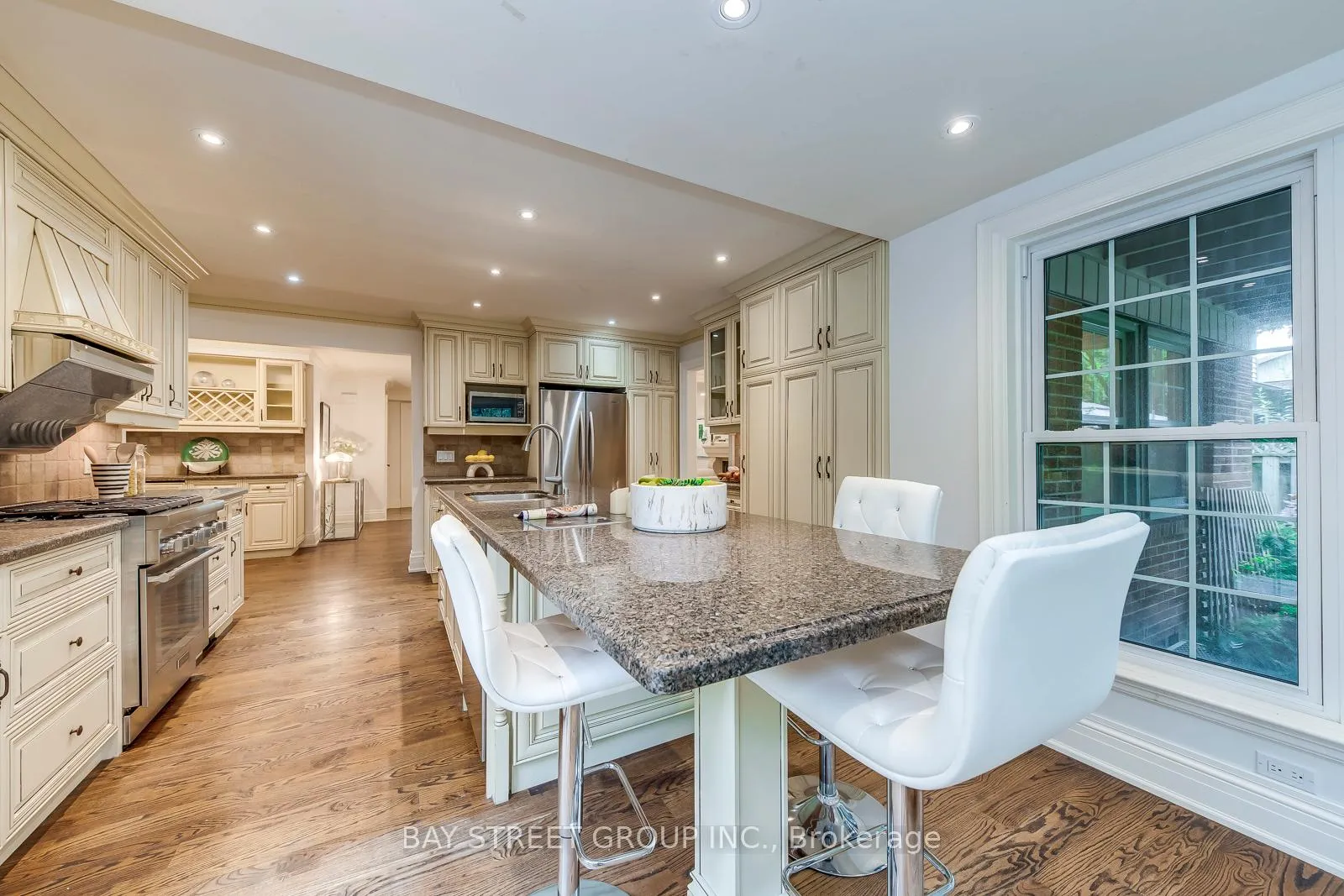 Photo 15 of 246 Beechfield Road, Oakville, Ford — HOMEH