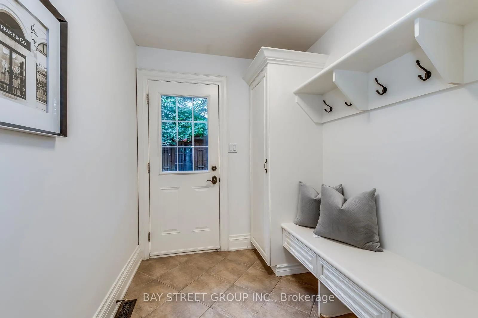 Photo 23 of 246 Beechfield Road, Oakville, Ford — HOMEH