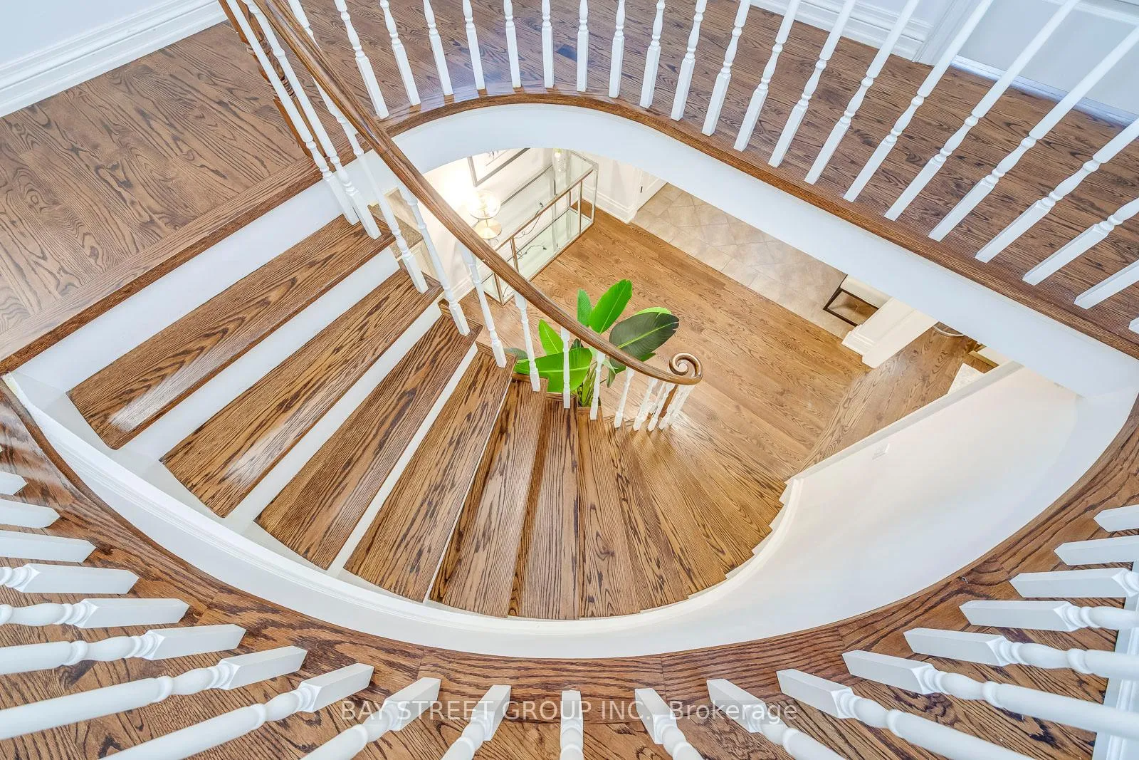 Photo 24 of 246 Beechfield Road, Oakville, Ford — HOMEH