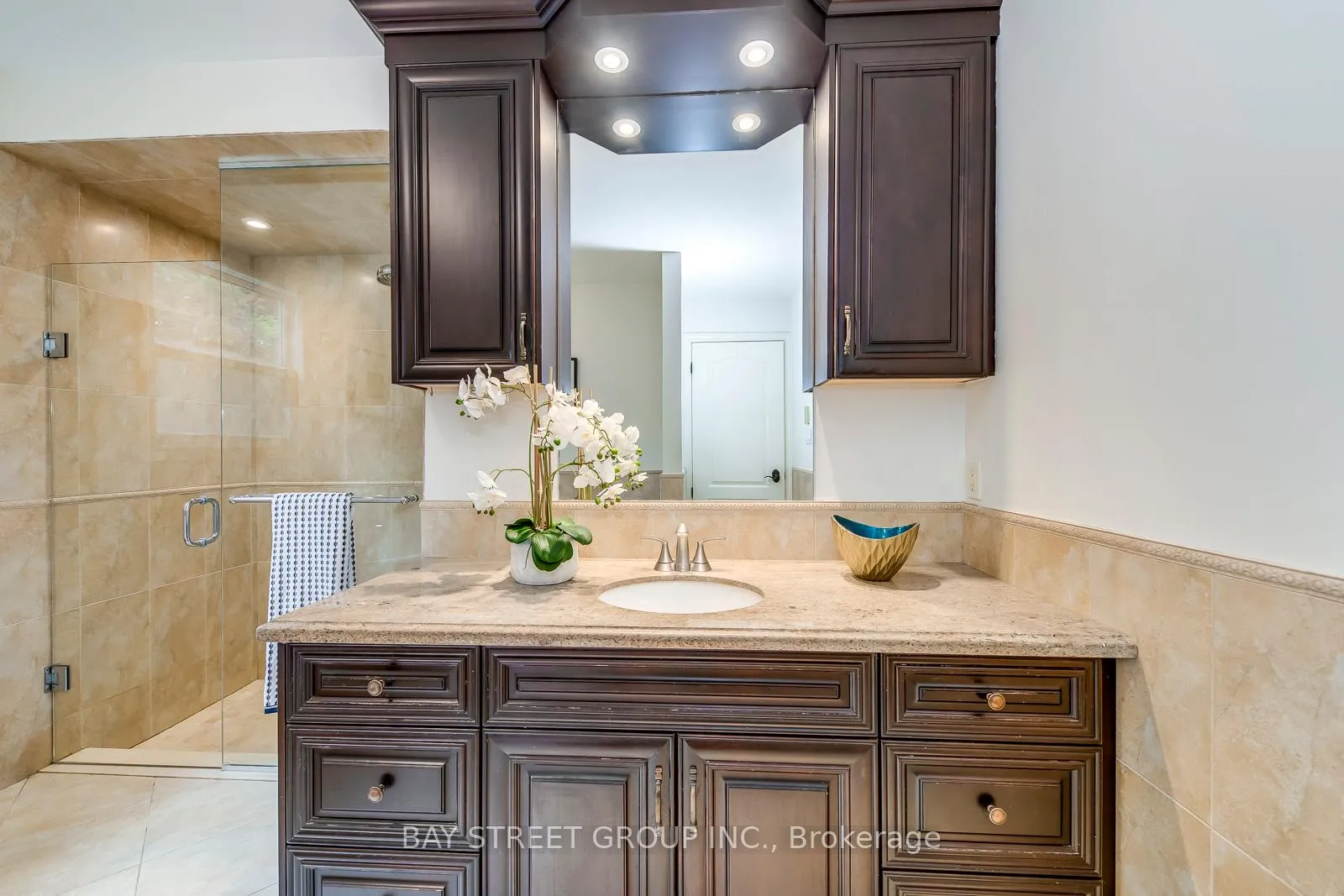 Photo 29 of 246 Beechfield Road, Oakville, Ford — HOMEH