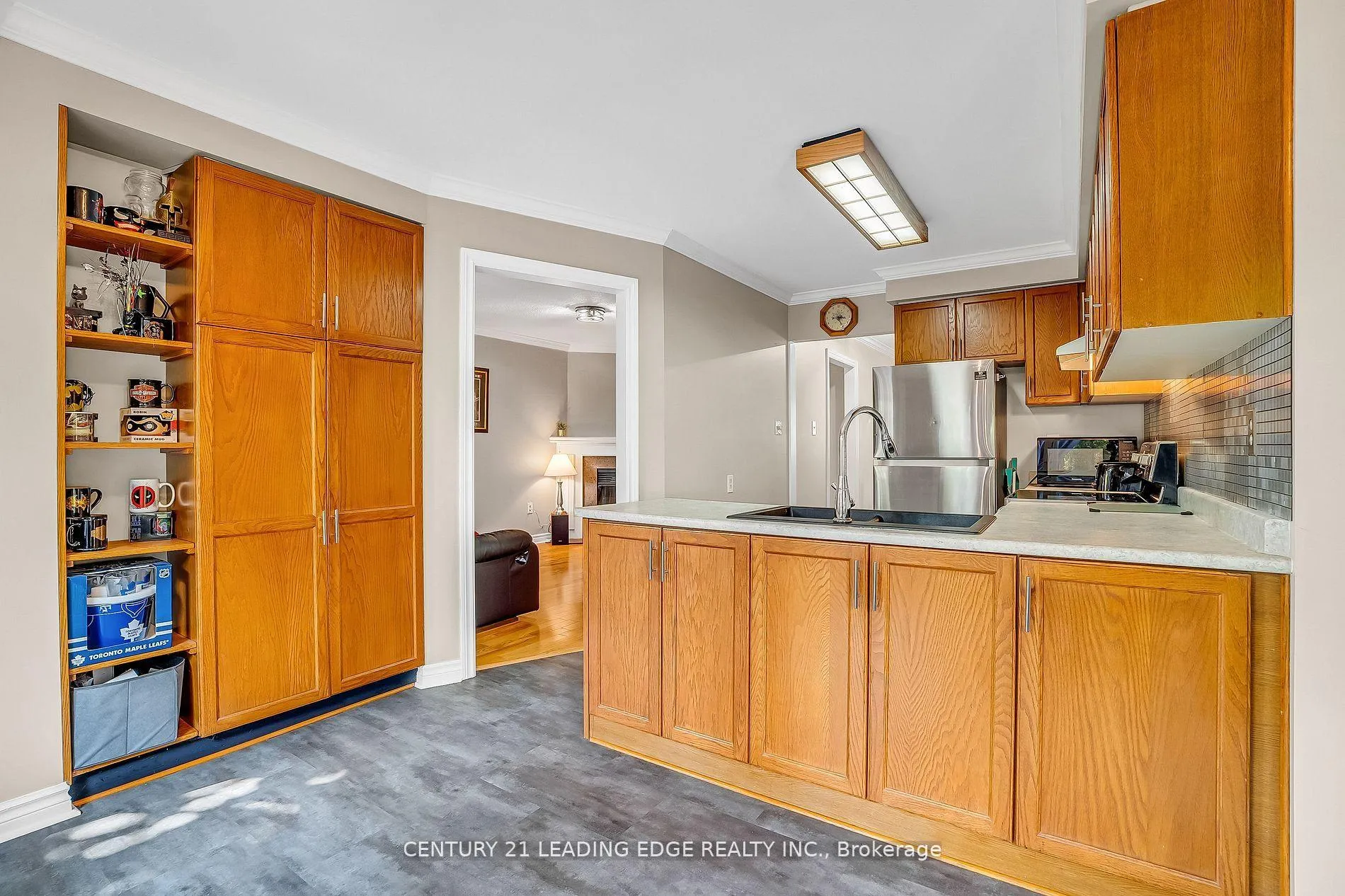 Photo 12 of 21 Brushwood Crescent, Barrie, Bayshore — HOMEH