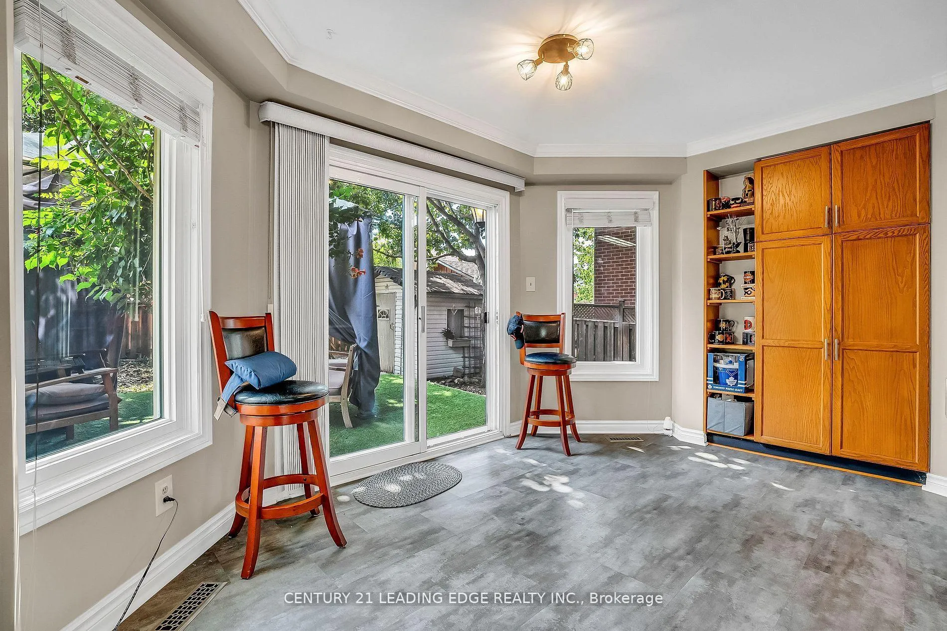 Photo 16 of 21 Brushwood Crescent, Barrie, Bayshore — HOMEH