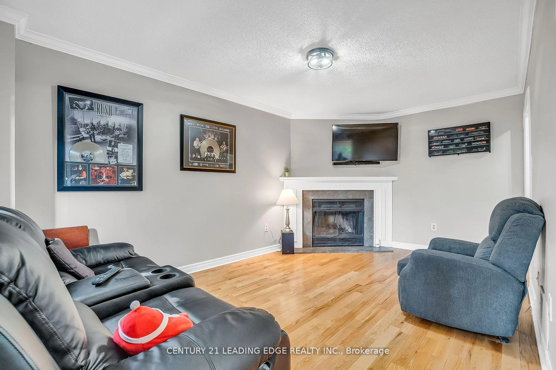 Photo 17 of 21 Brushwood Crescent, Barrie, Bayshore — HOMEH