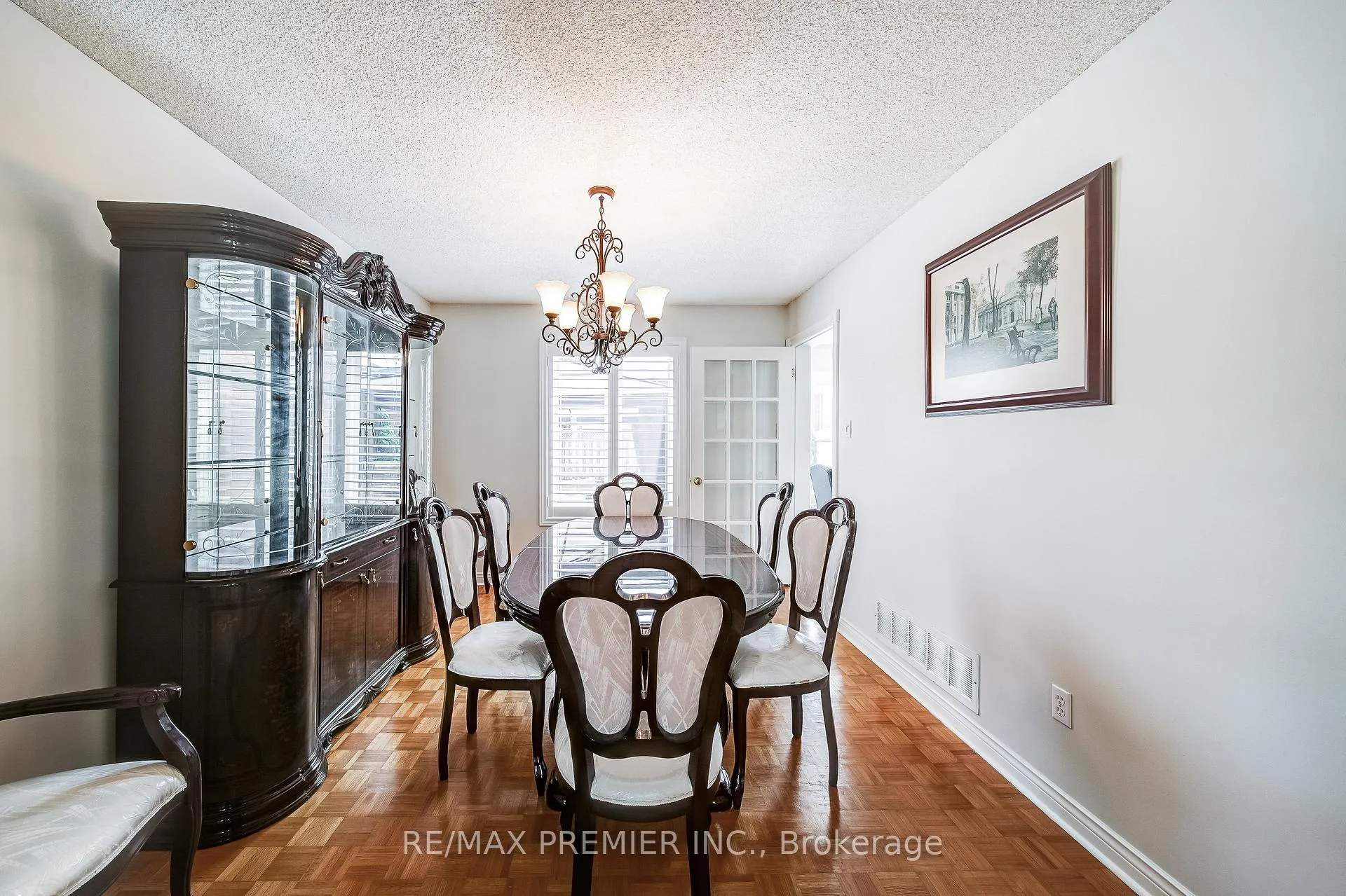 Photo 9 of 21 Berrydown Drive, Caledon, Bolton East — HOMEH