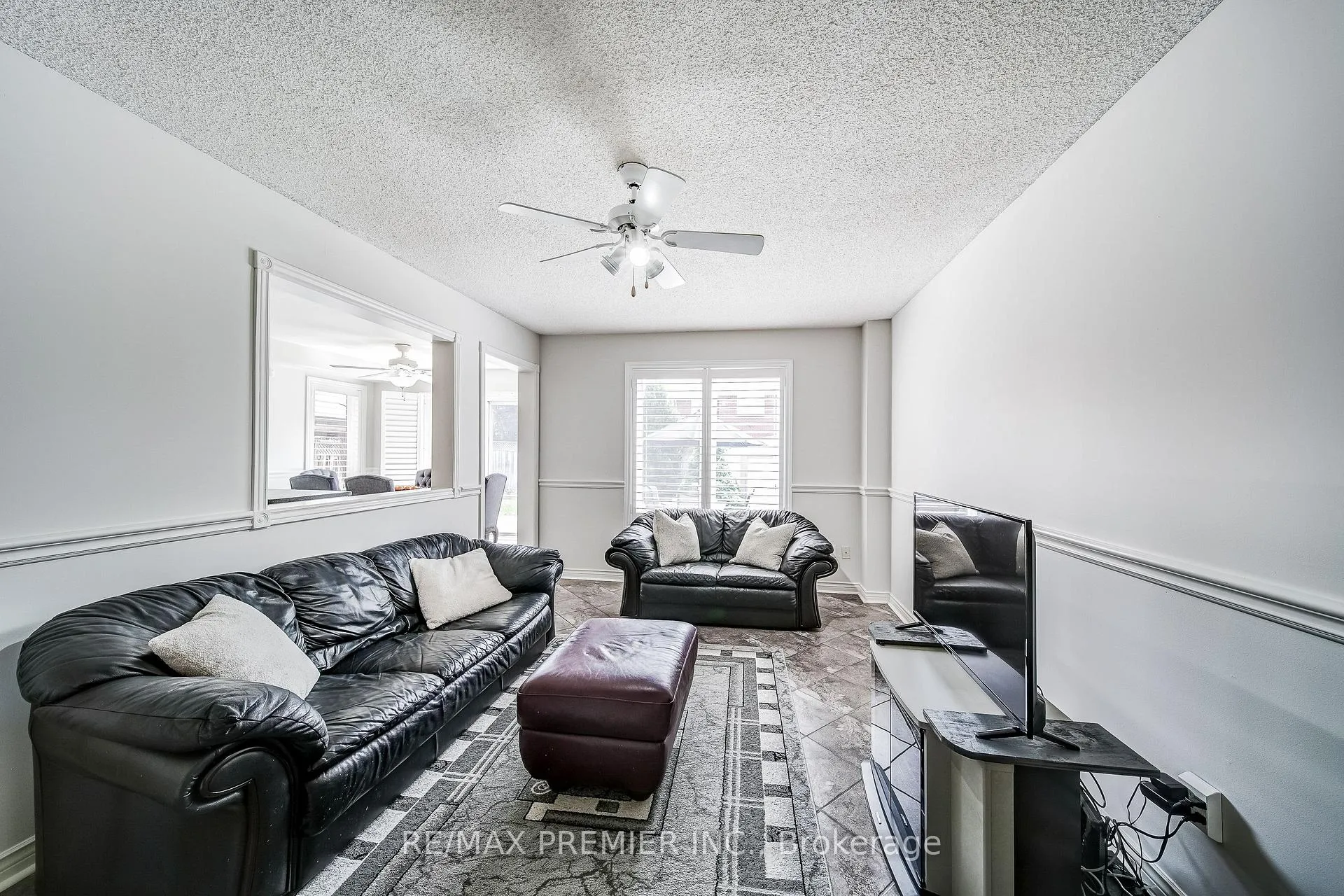 Photo 12 of 21 Berrydown Drive, Caledon, Bolton East — HOMEH