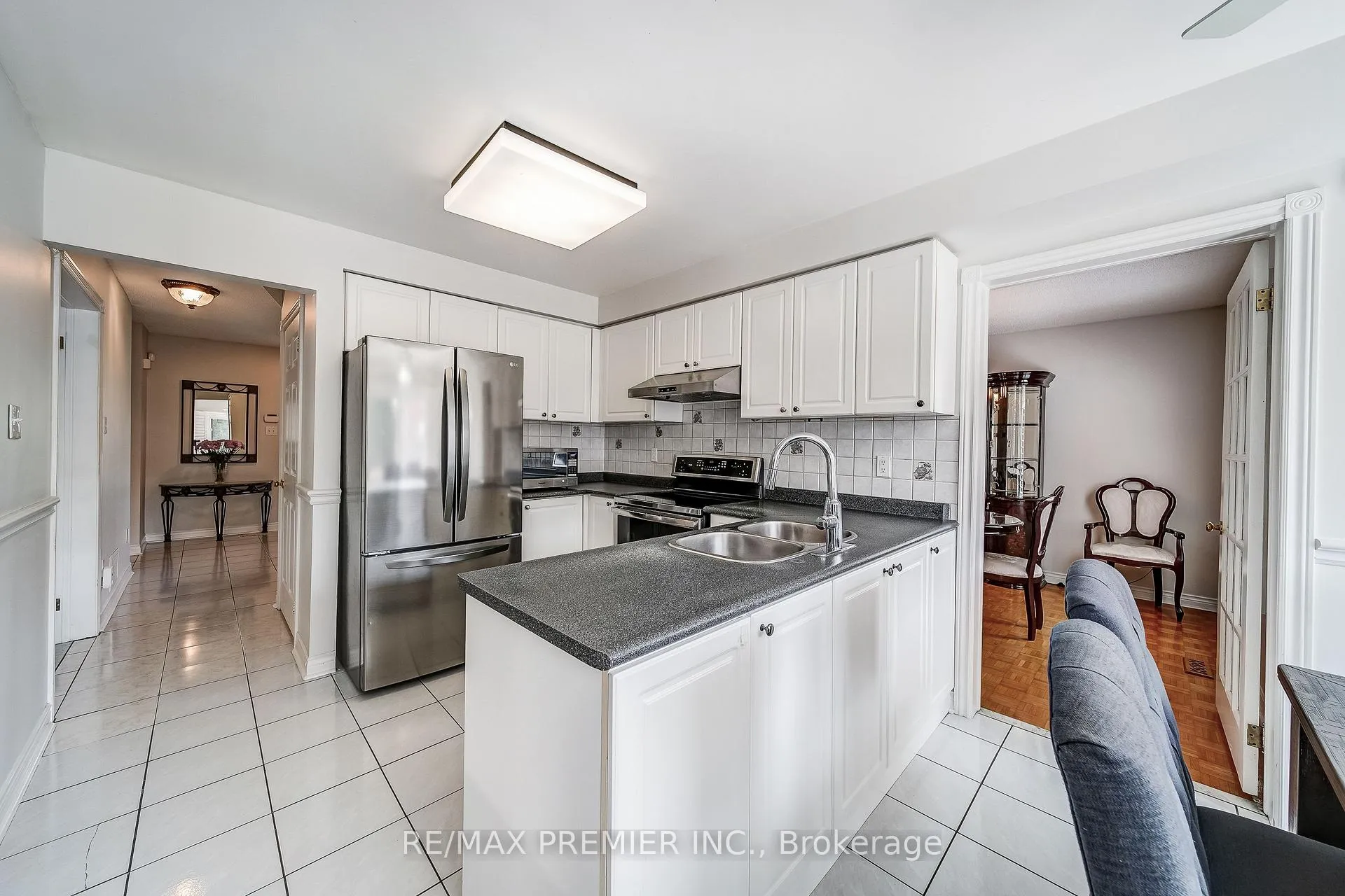 Photo 14 of 21 Berrydown Drive, Caledon, Bolton East — HOMEH