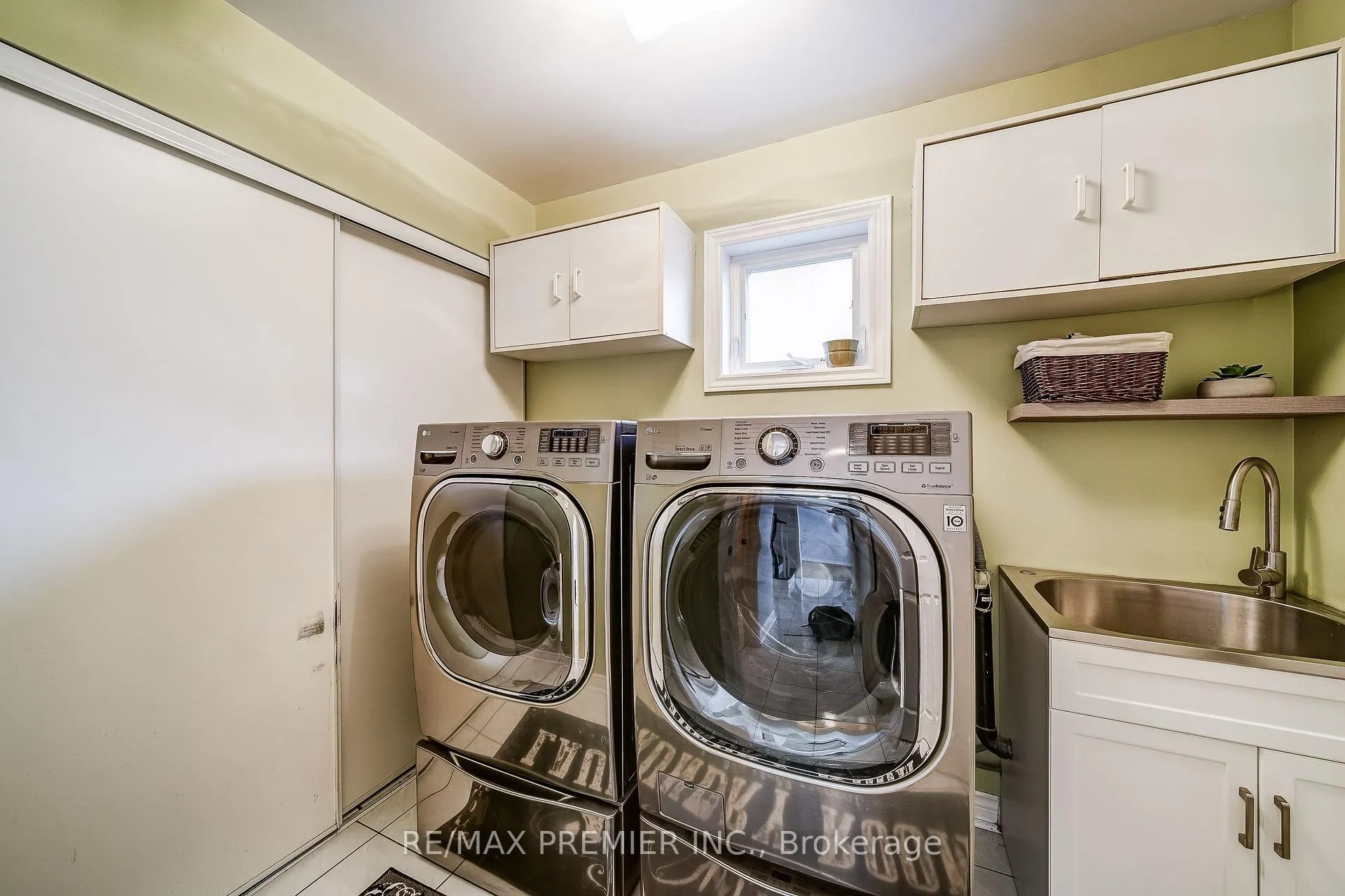 Photo 19 of 21 Berrydown Drive, Caledon, Bolton East — HOMEH