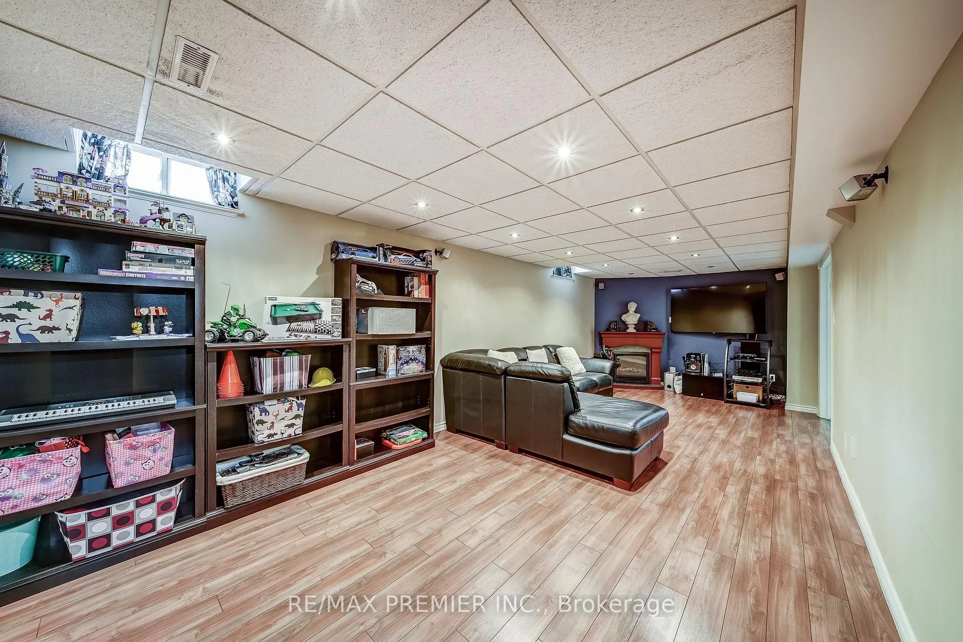 Photo 34 of 21 Berrydown Drive, Caledon, Bolton East — HOMEH