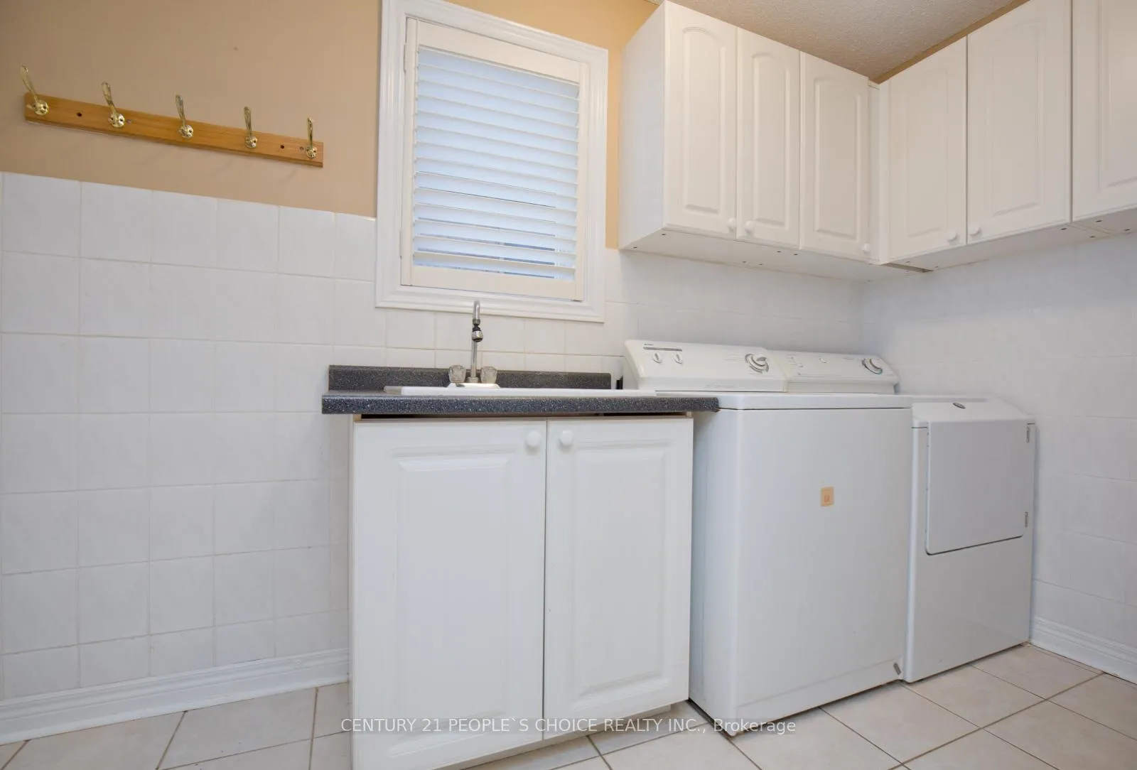 Photo 13 of 71 Rosanna Crescent, Vaughan, Maple — HOMEH