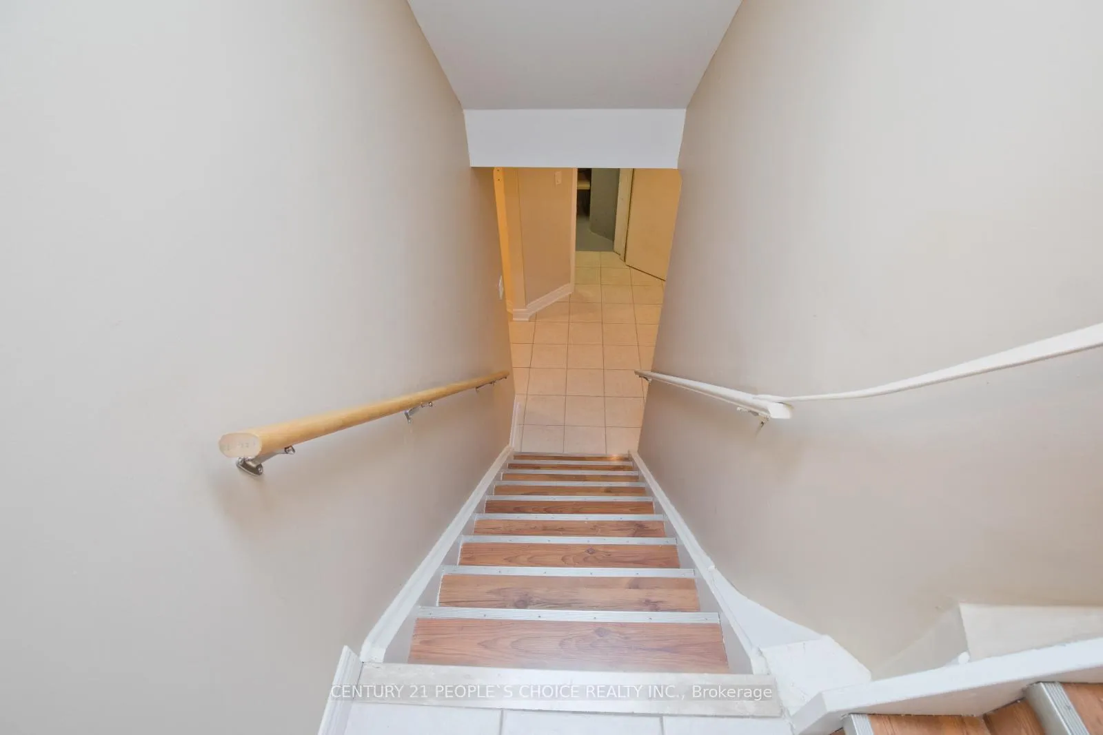 Photo 26 of 71 Rosanna Crescent, Vaughan, Maple — HOMEH