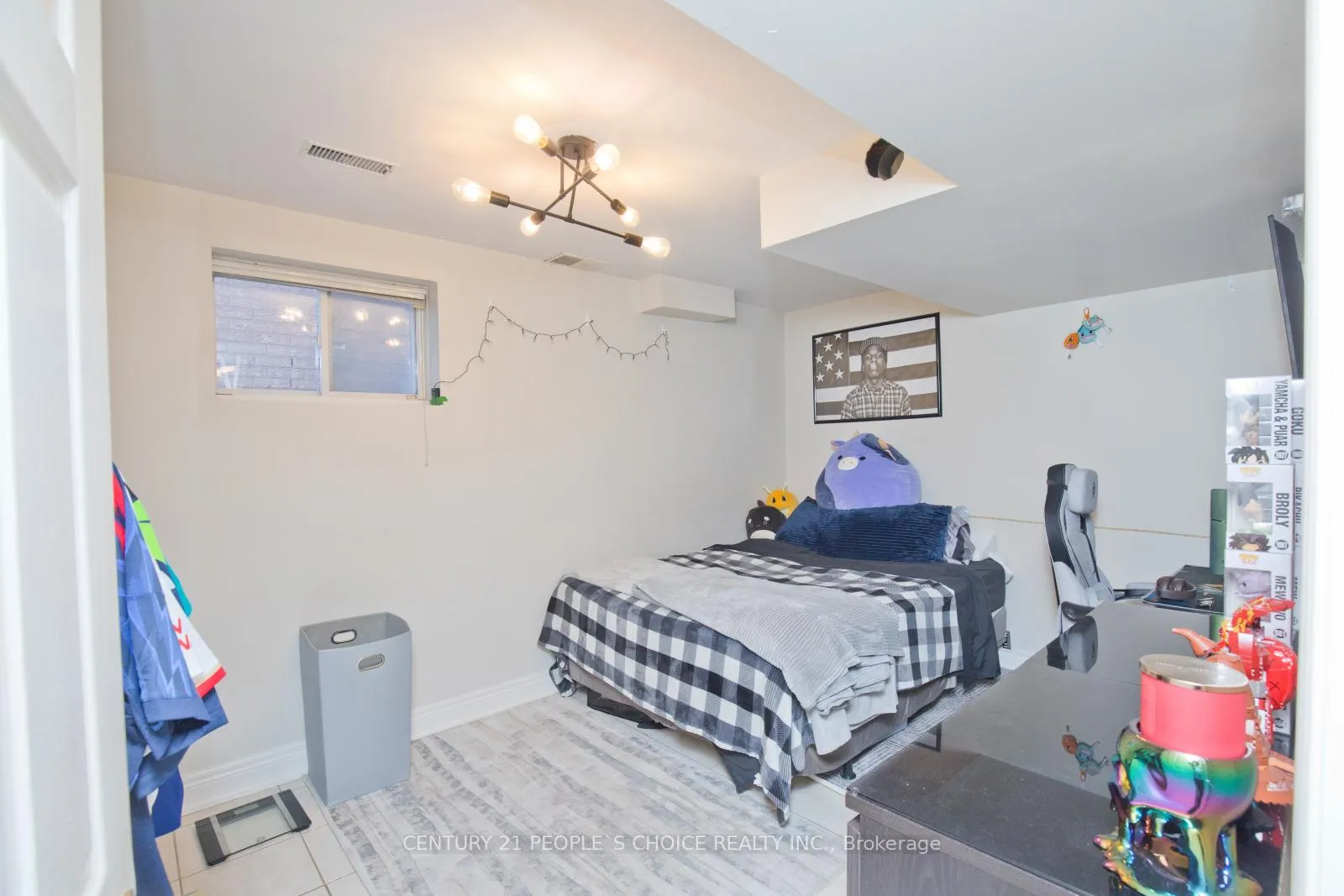 Photo 34 of 71 Rosanna Crescent, Vaughan, Maple — HOMEH