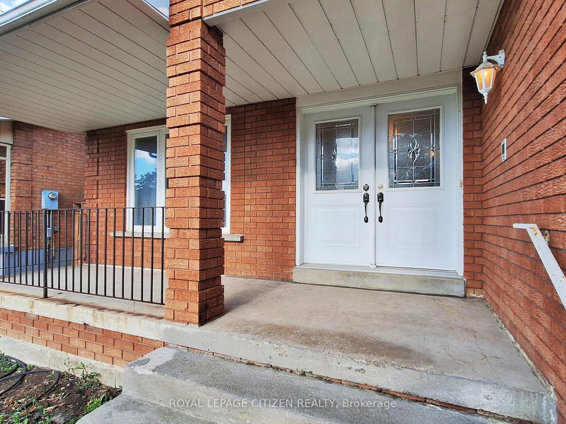 Photo 5 of 63 Dante Ct, Vaughan, East Woodbridge — HOMEH