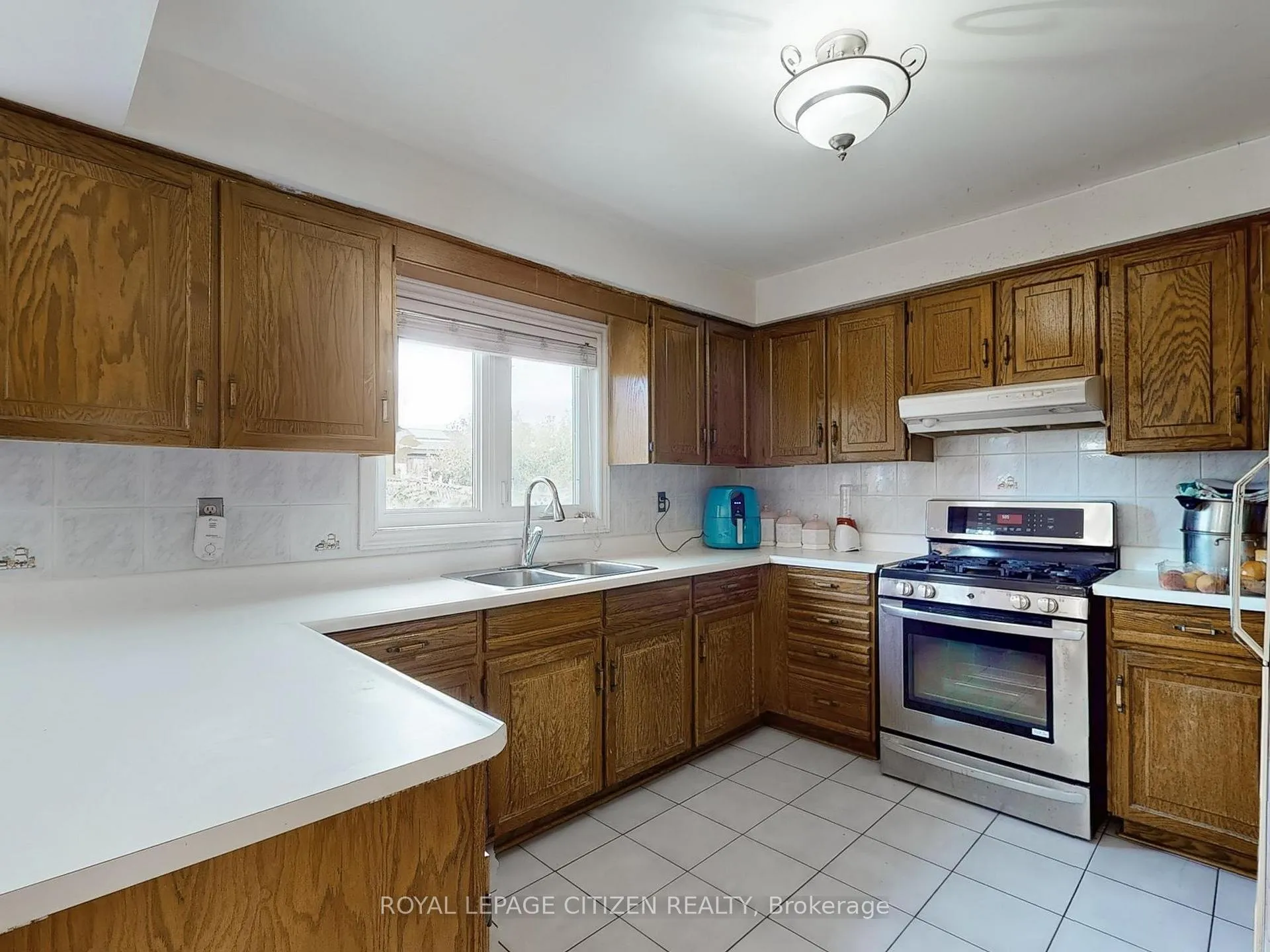 Photo 15 of 63 Dante Ct, Vaughan, East Woodbridge — HOMEH