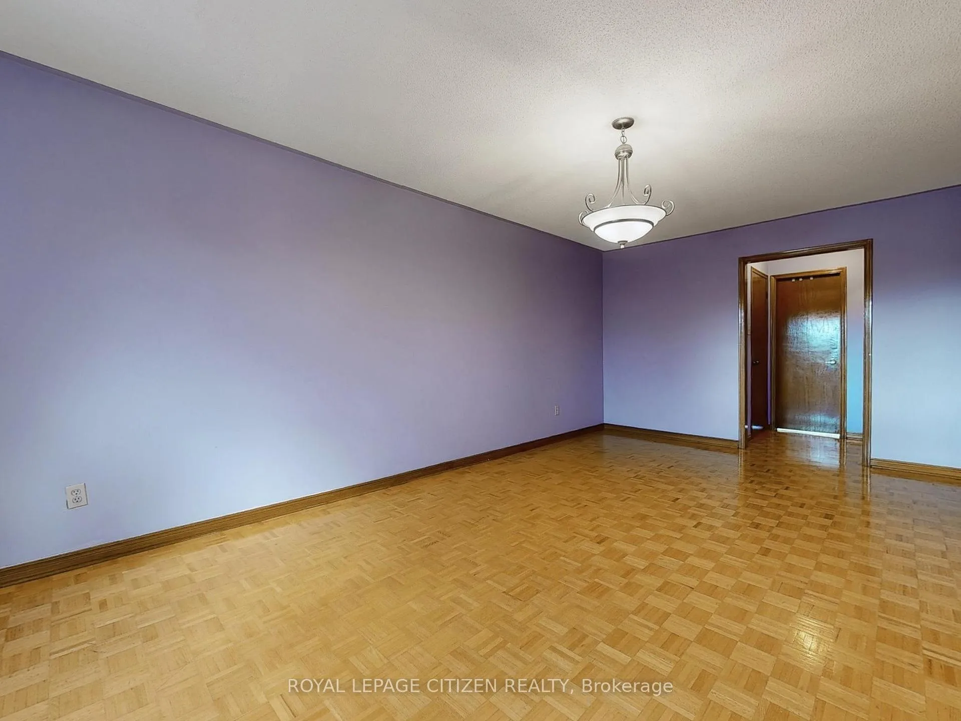 Photo 22 of 63 Dante Ct, Vaughan, East Woodbridge — HOMEH