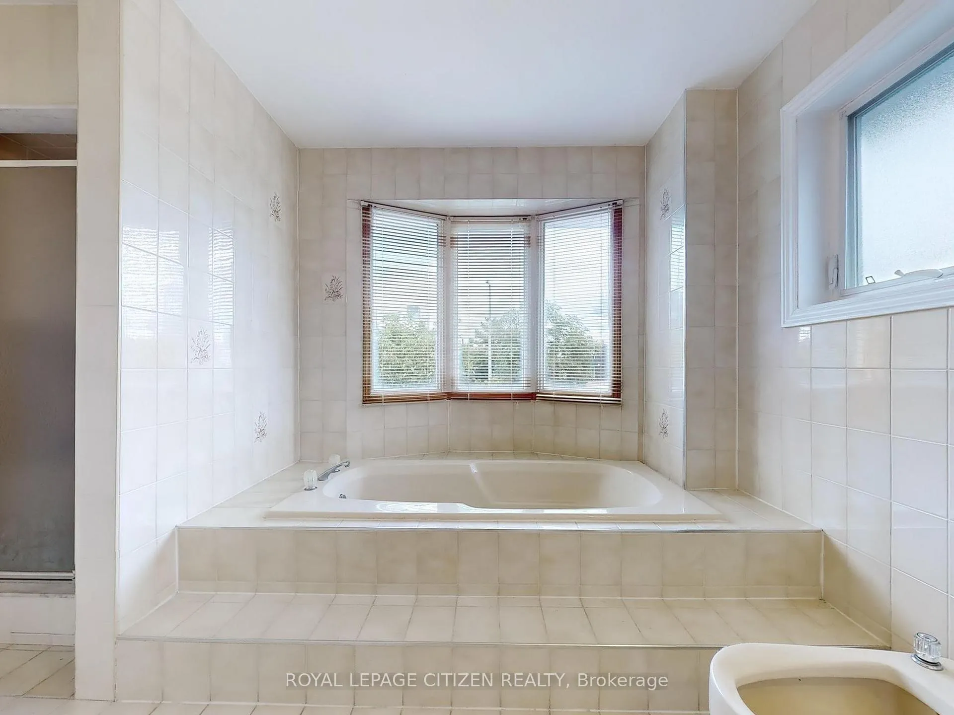 Photo 24 of 63 Dante Ct, Vaughan, East Woodbridge — HOMEH