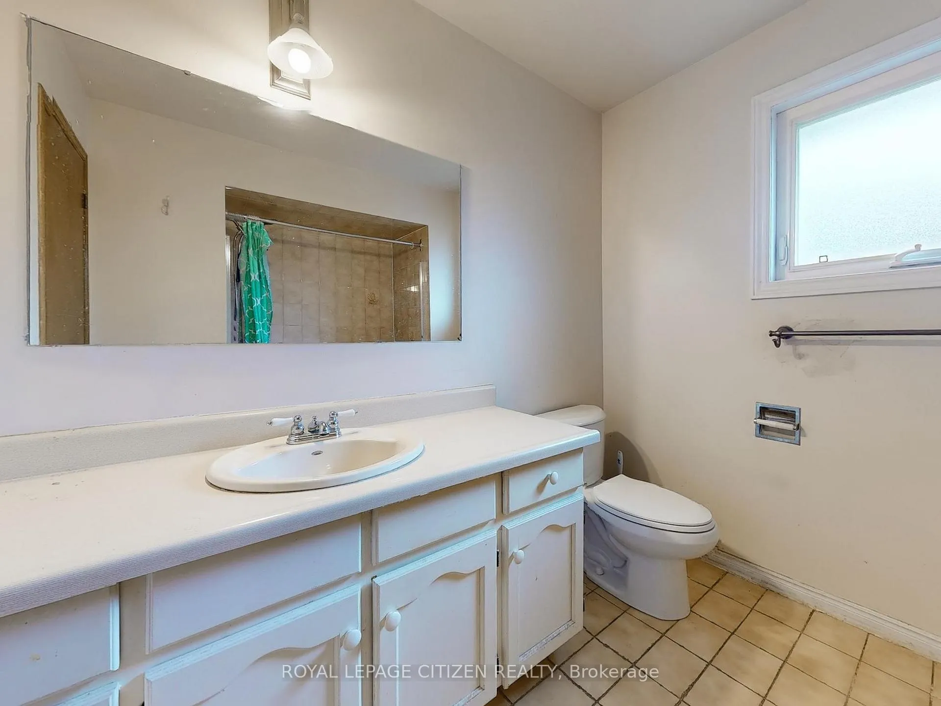 Photo 29 of 63 Dante Ct, Vaughan, East Woodbridge — HOMEH