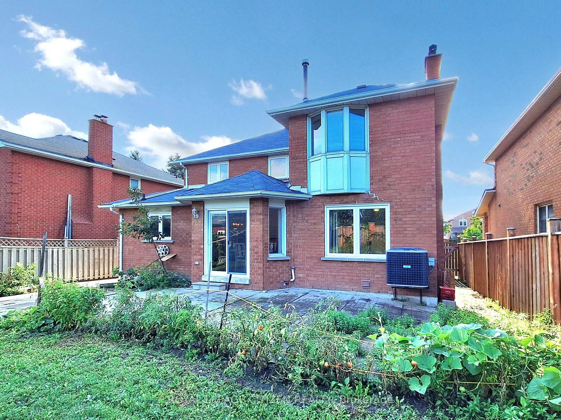 Photo 31 of 63 Dante Ct, Vaughan, East Woodbridge — HOMEH