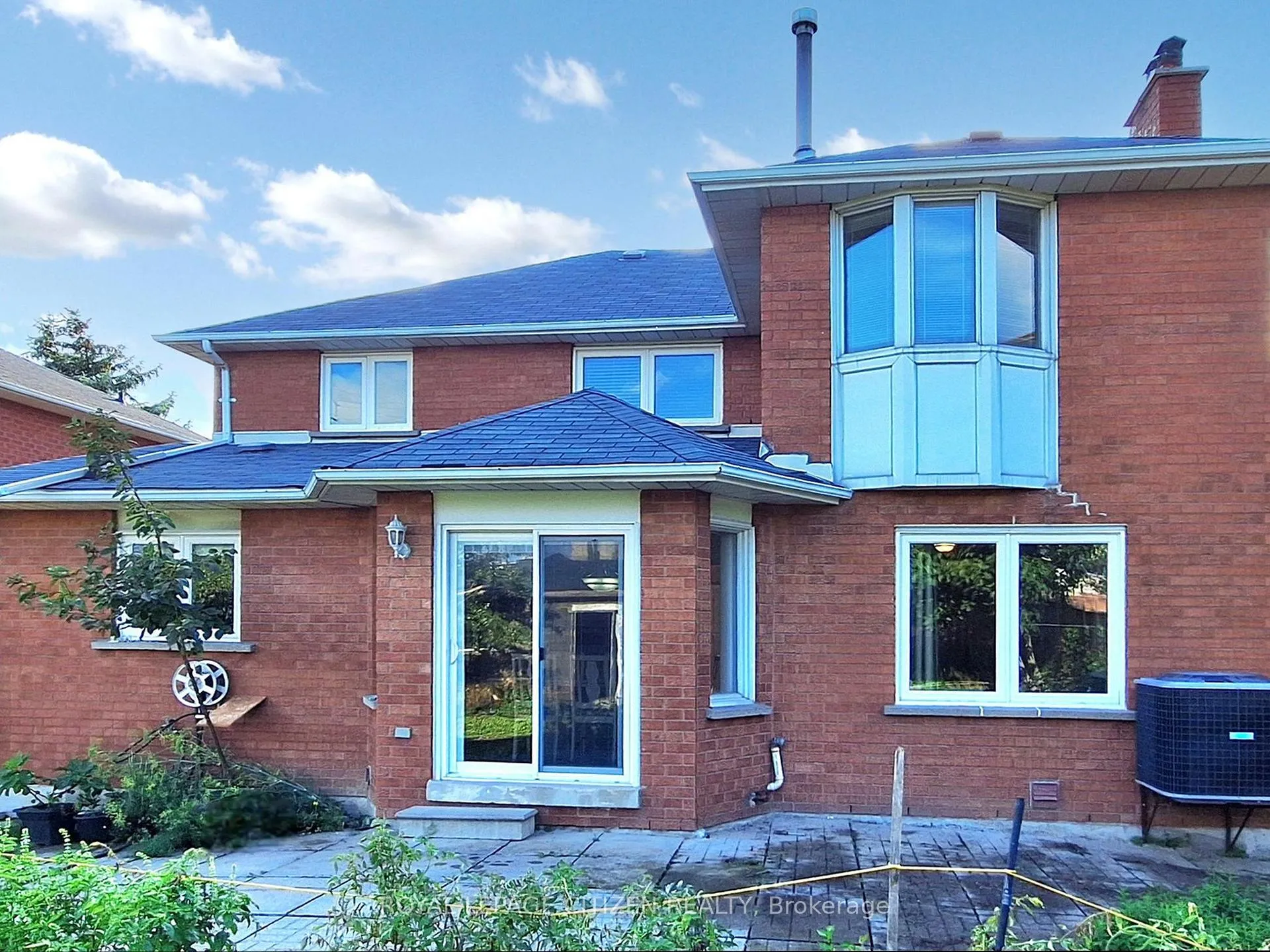 Photo 32 of 63 Dante Ct, Vaughan, East Woodbridge — HOMEH