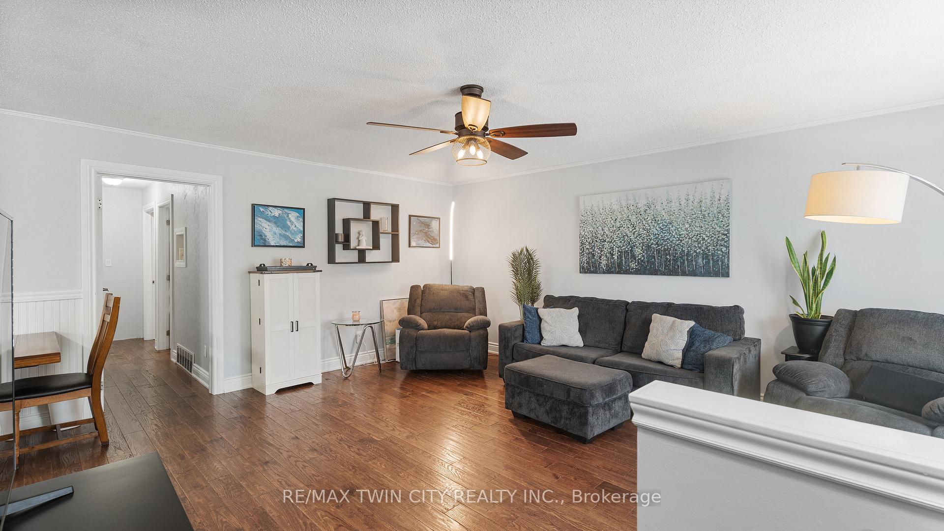 Photo 10 of 43 Viscount Road, Brant, Brantford Twp — HOMEH