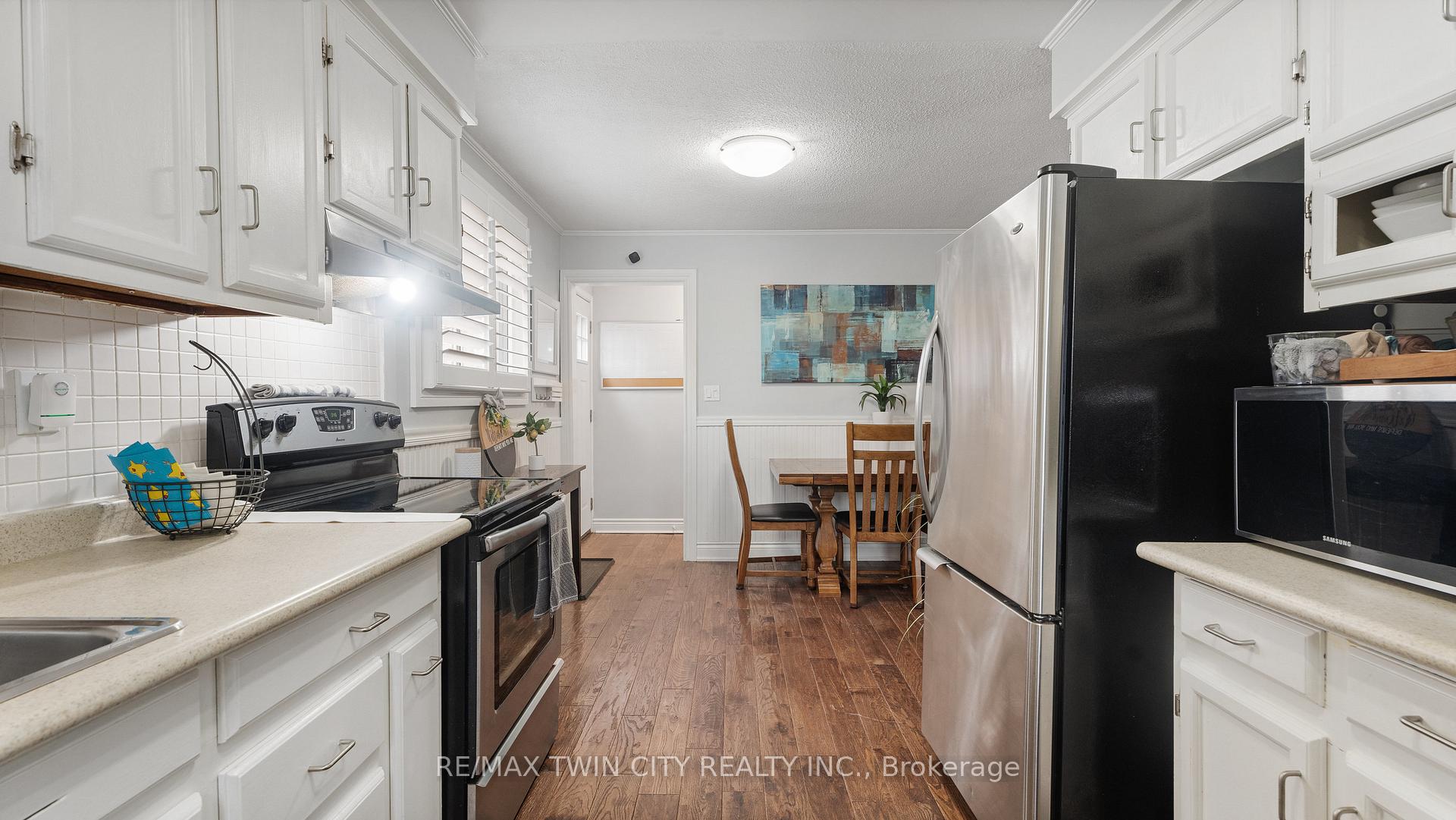 Photo 17 of 43 Viscount Road, Brant, Brantford Twp — HOMEH