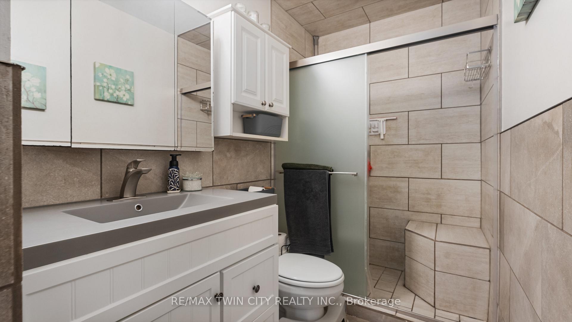 Photo 21 of 43 Viscount Road, Brant, Brantford Twp — HOMEH