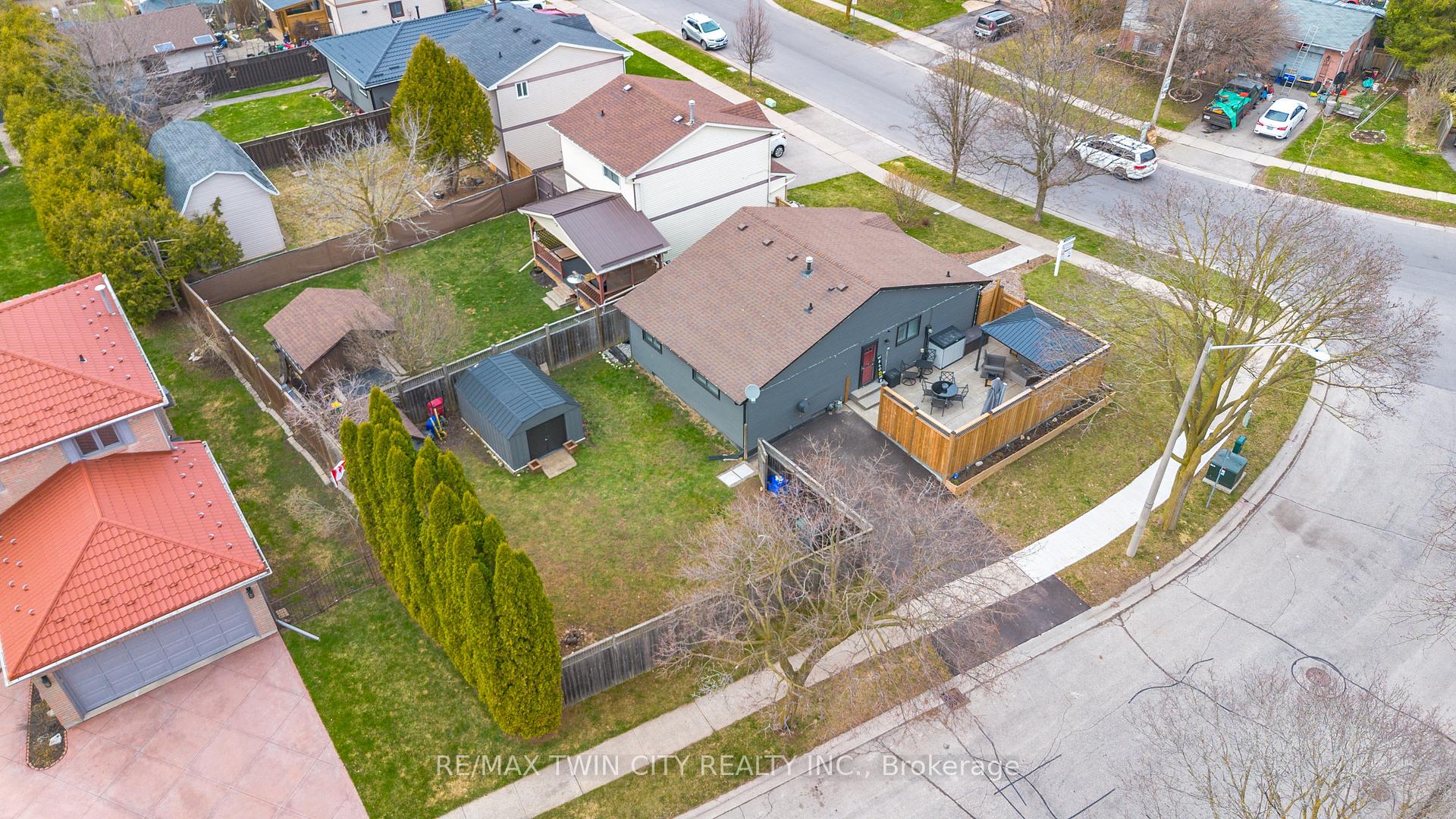 Photo 33 of 43 Viscount Road, Brant, Brantford Twp — HOMEH