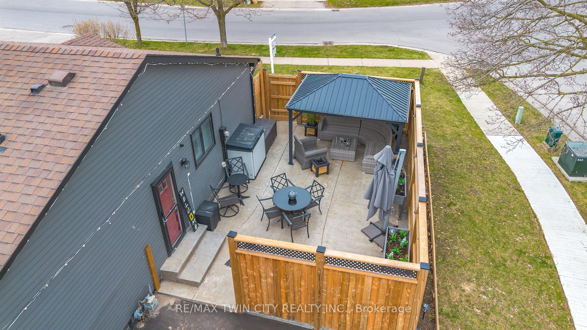 Photo 36 of 43 Viscount Road, Brant, Brantford Twp — HOMEH