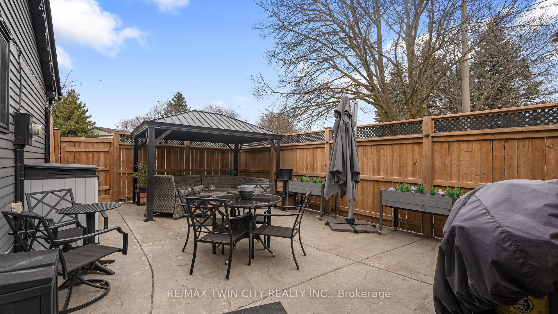 Photo 39 of 43 Viscount Road, Brant, Brantford Twp — HOMEH