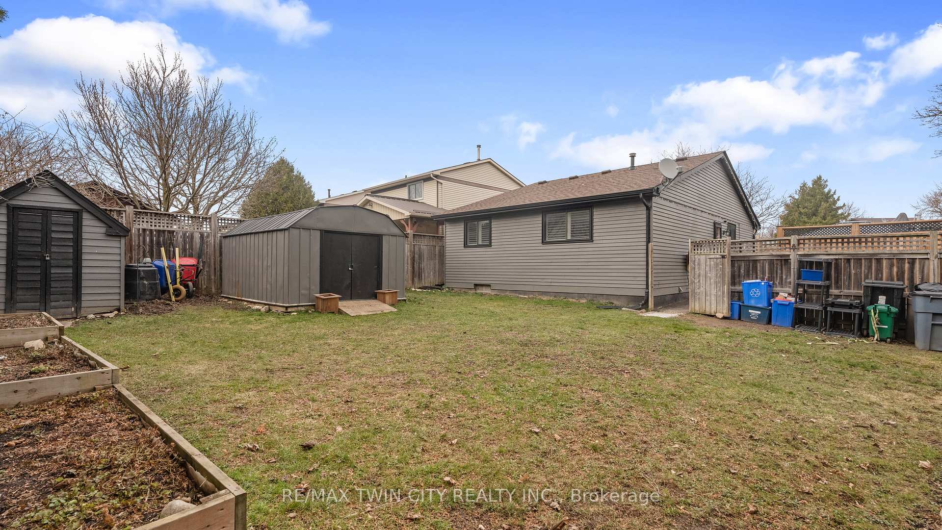Photo 45 of 43 Viscount Road, Brant, Brantford Twp — HOMEH