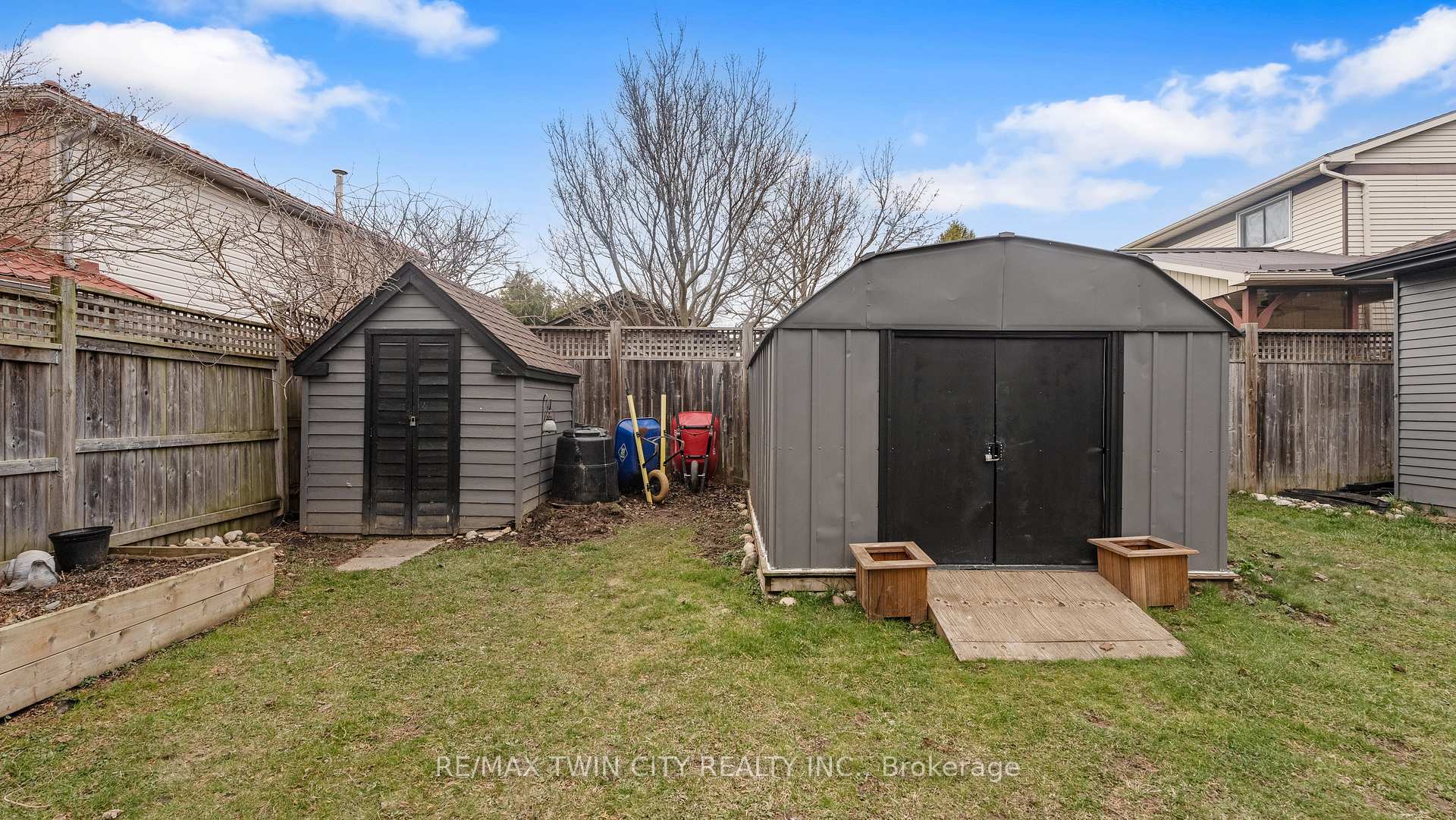 Photo 46 of 43 Viscount Road, Brant, Brantford Twp — HOMEH